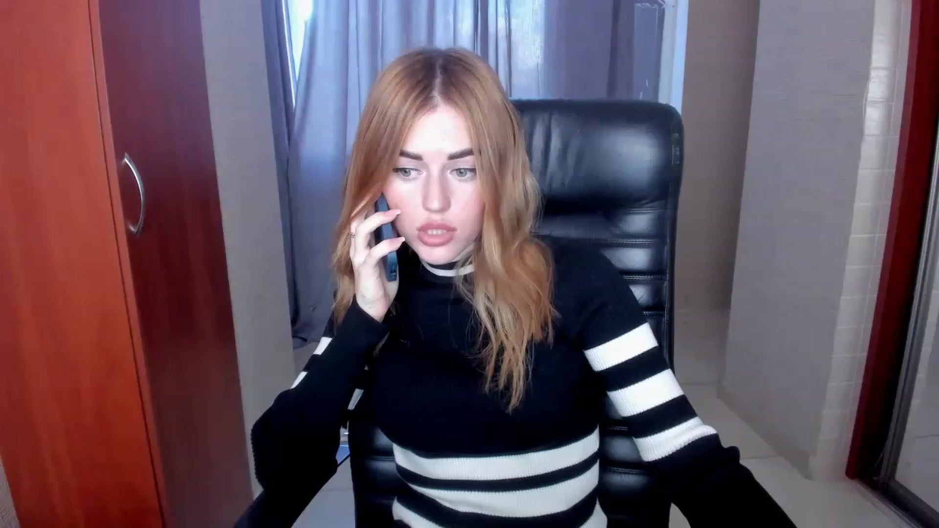 Gallery image thumbnail from Milalils's myfreecams stream on, 11/19/2022, 08:58 image 13 of 20