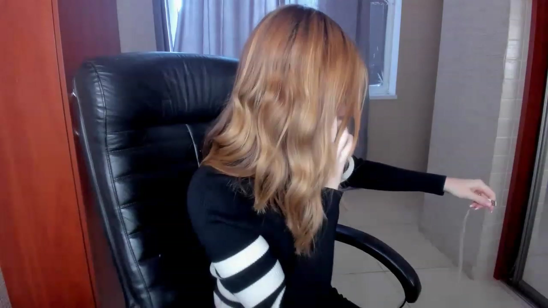 Gallery image thumbnail from Milalils's myfreecams stream on, 11/19/2022, 08:58 image 19 of 20