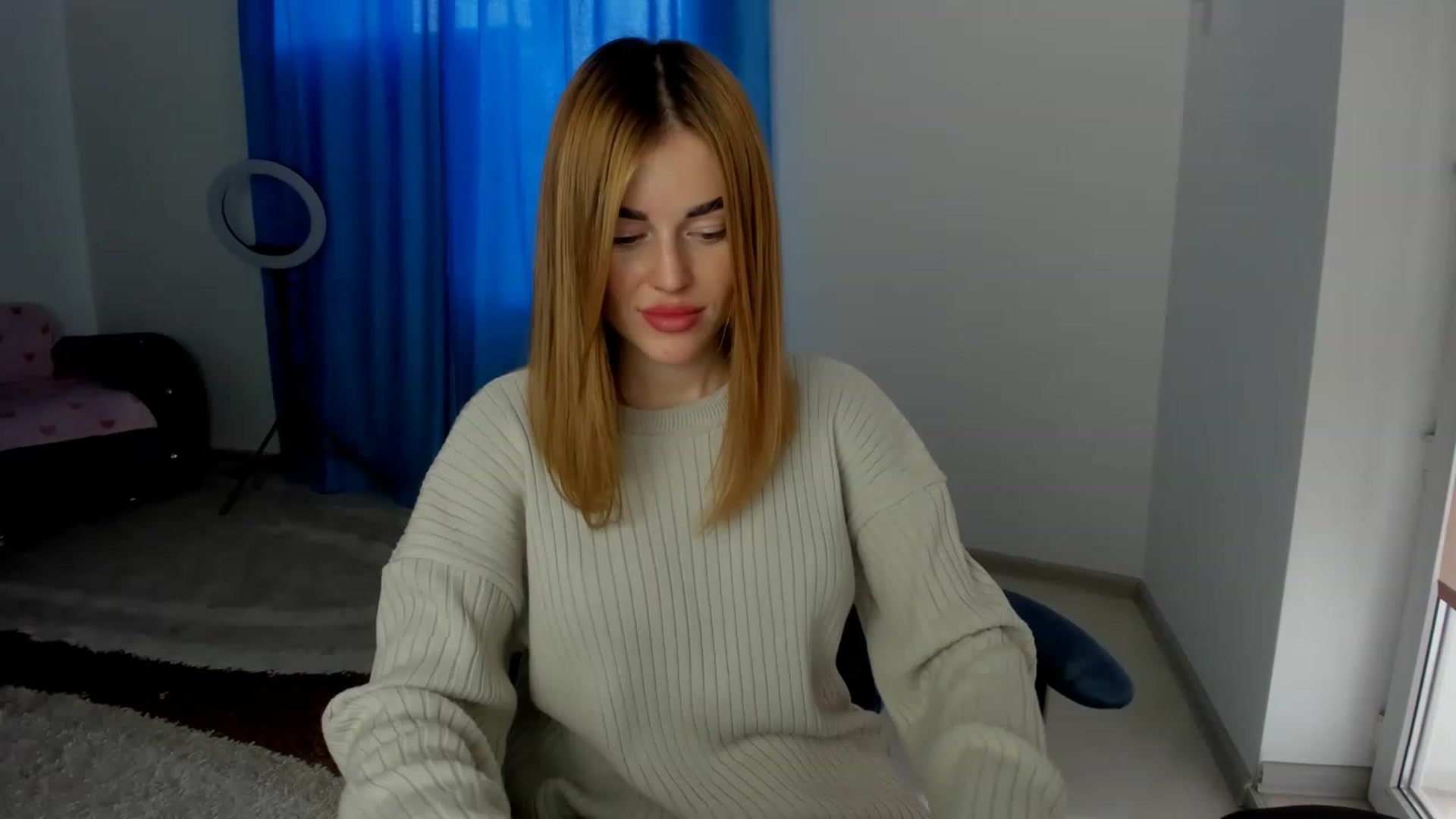Gallery image thumbnail from Milalils's myfreecams stream on, 12/12/2022, 10:07 image 3 of 20