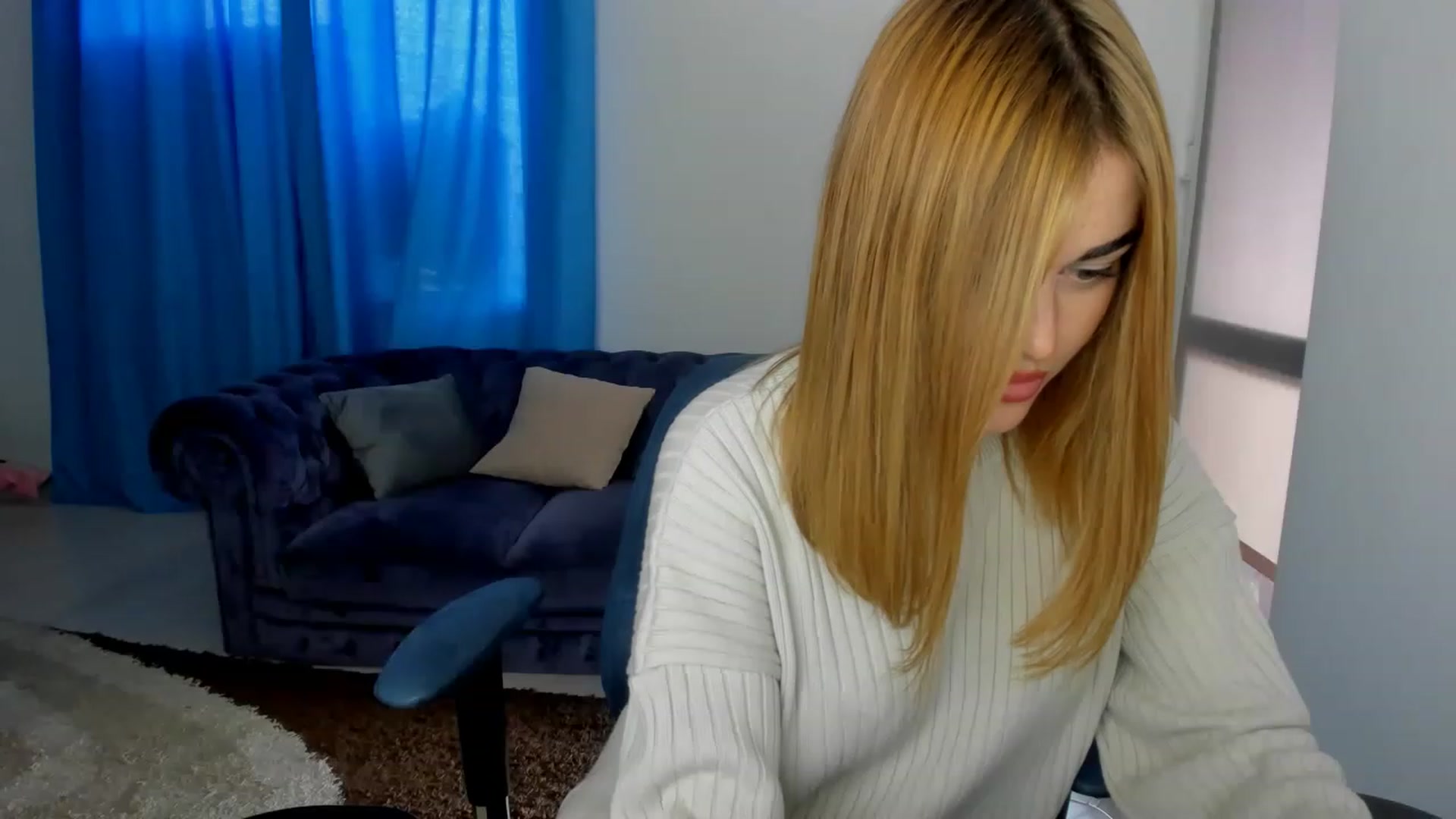 Gallery image thumbnail from Milalils's myfreecams stream on, 12/19/2022, 09:28 image 9 of 20