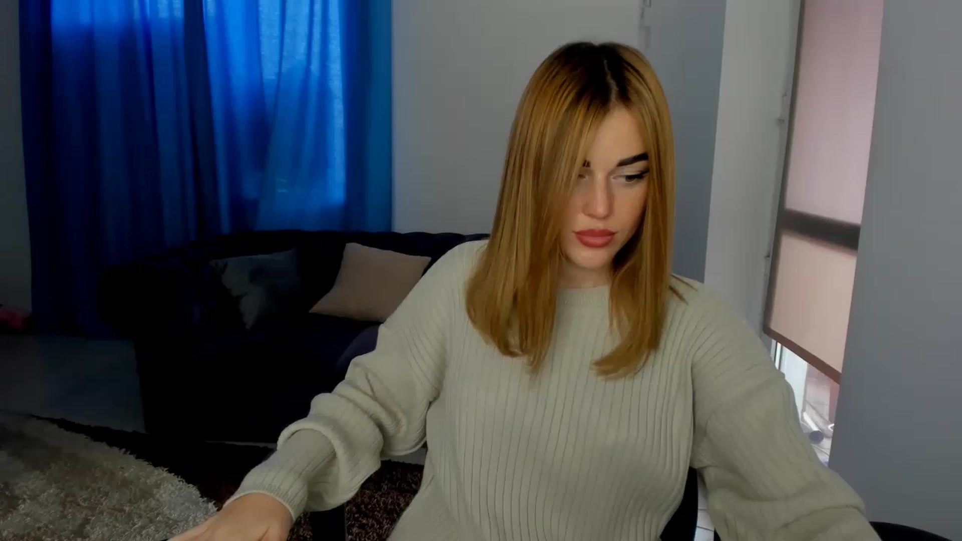 Gallery image thumbnail from Milalils's myfreecams stream on, 12/19/2022, 09:28 image 12 of 20