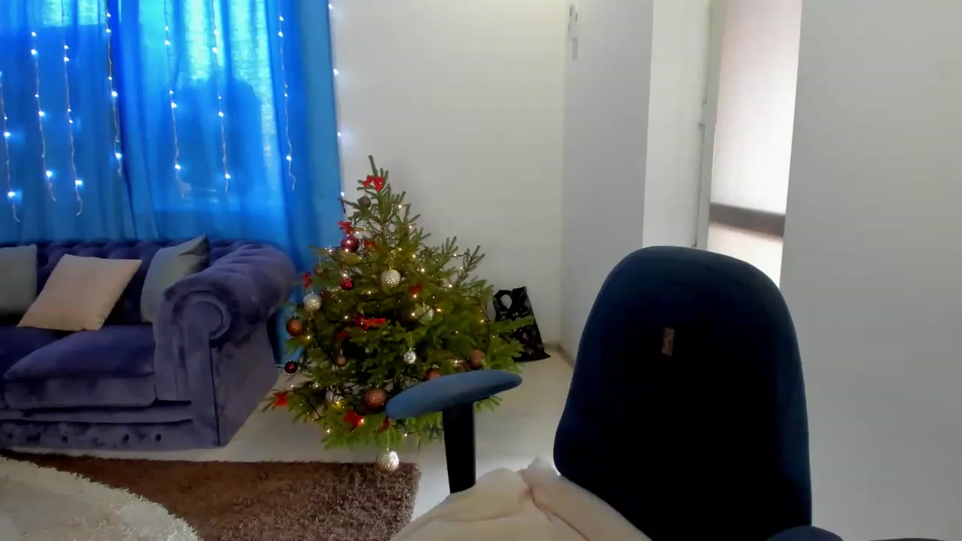 Gallery image thumbnail from Milalils's myfreecams stream on, 12/26/2022, 09:10 image 17 of 20