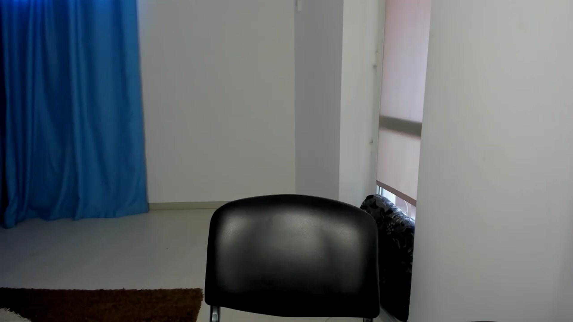 Gallery image thumbnail from Milalils's myfreecams stream on, 03/13/2023, 09:41 image 12 of 20