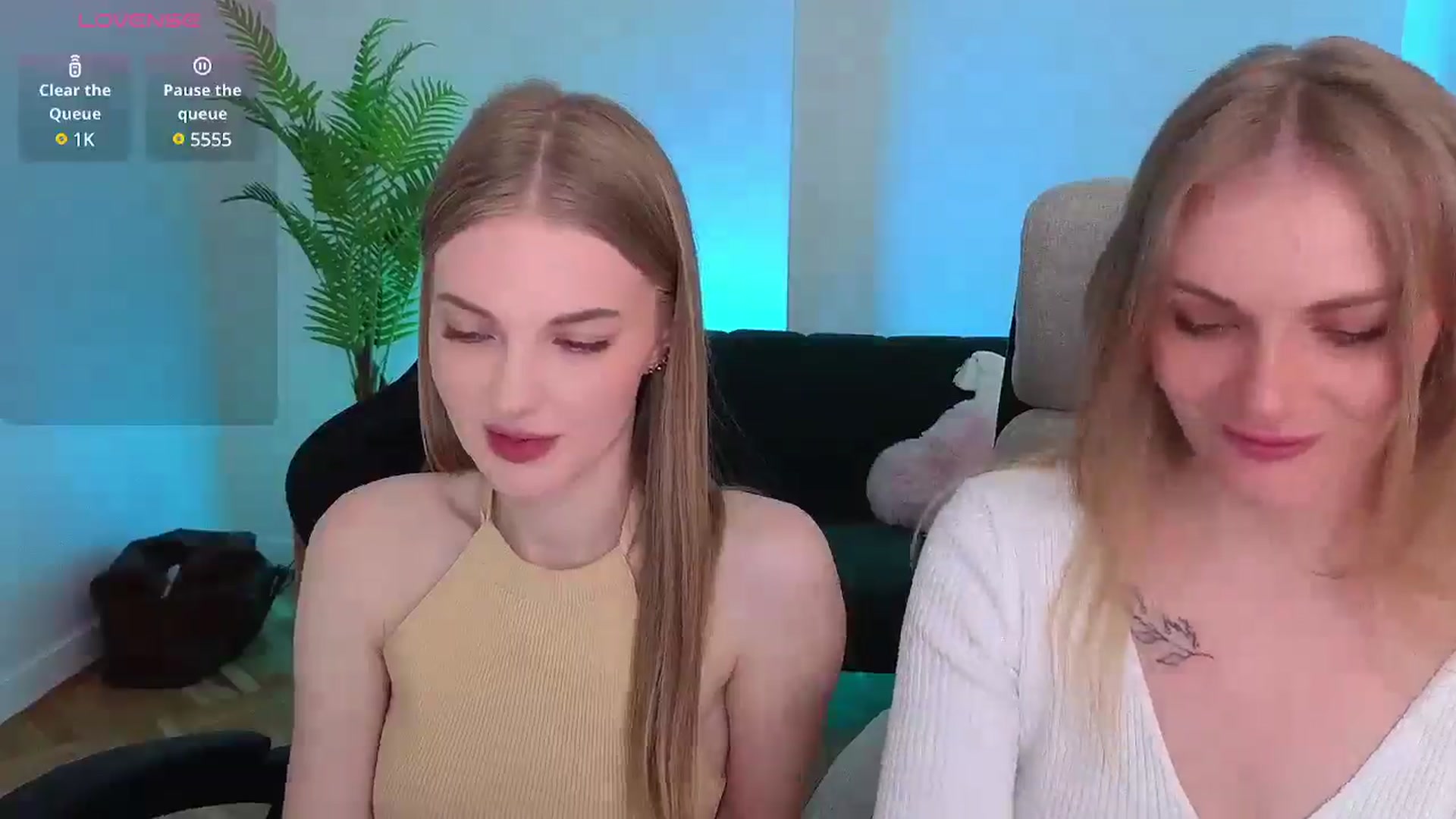 Gallery image thumbnail from MilanaFlame's myfreecams stream on, 06/01/2025, 15:09 image 3 of 20
