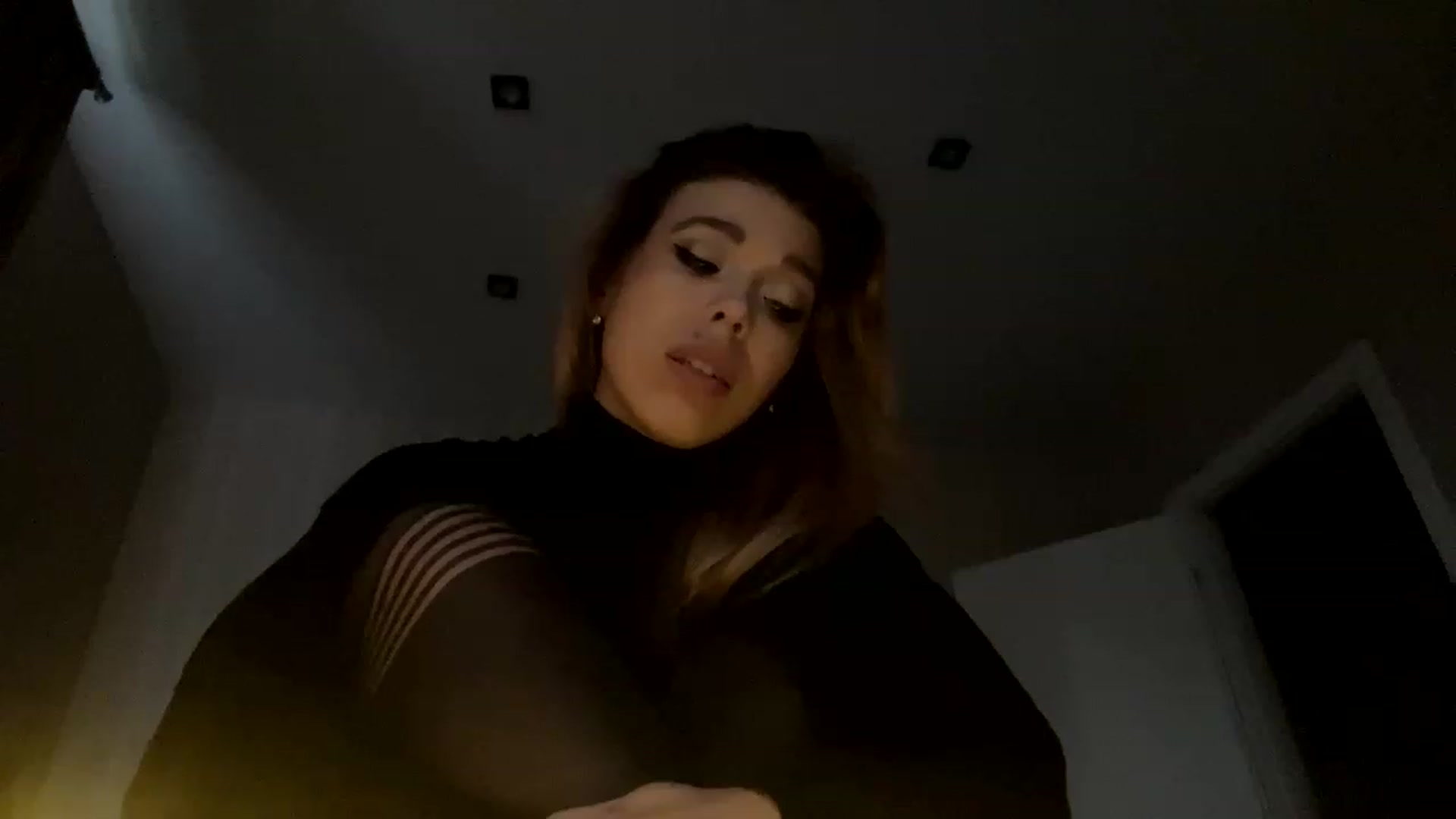 Gallery image thumbnail from MilanaGreen's myfreecams stream on, 11/26/2022, 13:10 image 3 of 20