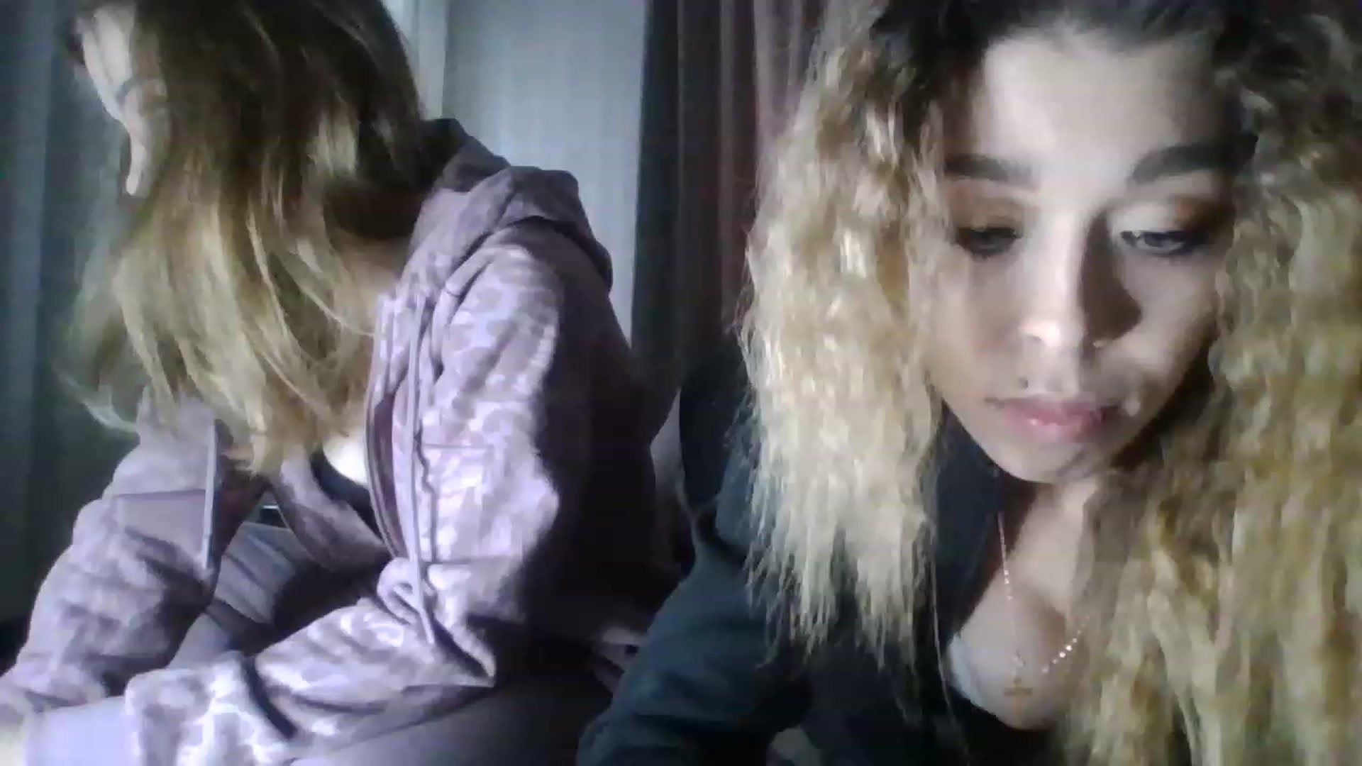Gallery image thumbnail from MilanaGreen's myfreecams stream on, 11/27/2022, 11:20 image 6 of 20