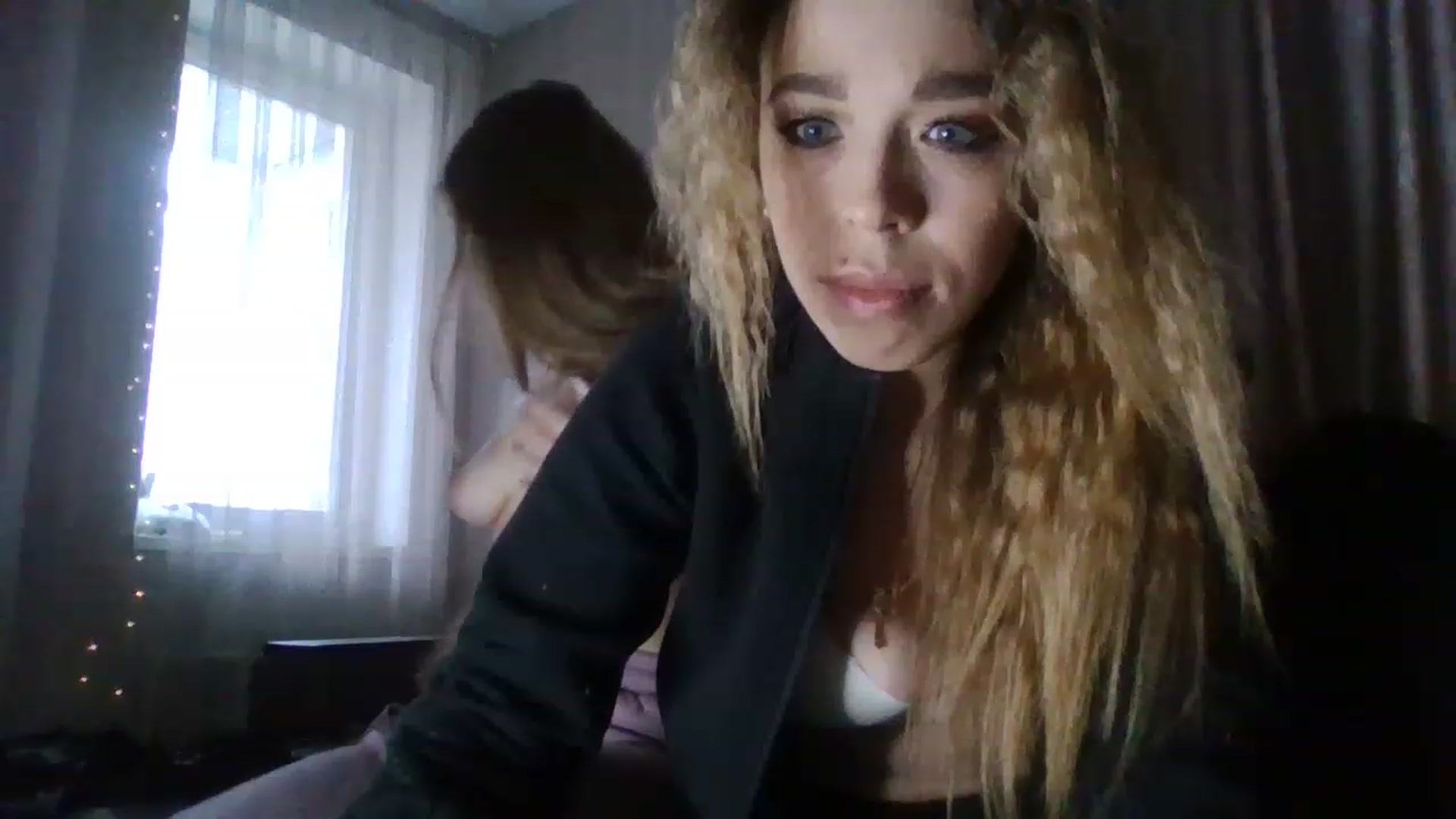 Gallery image thumbnail from MilanaGreen's myfreecams stream on, 11/27/2022, 11:20 image 15 of 20