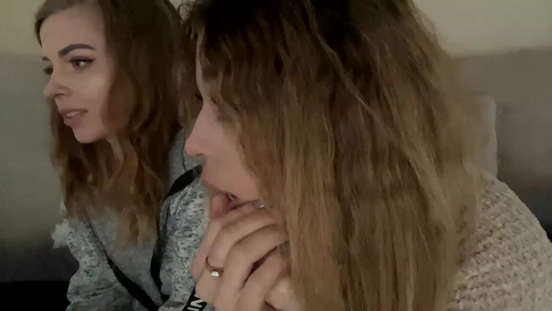 Gallery image thumbnail from MilanaGreen's myfreecams stream on, 11/28/2022, 12:20 image 14 of 20