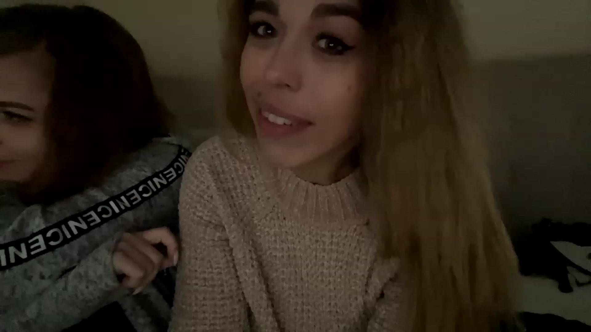 Gallery image thumbnail from MilanaGreen's myfreecams stream on, 11/28/2022, 12:20 image 3 of 20