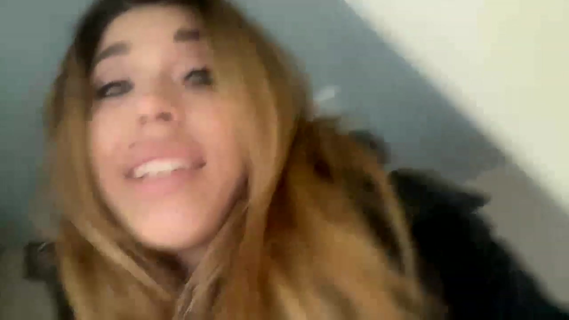 Gallery image thumbnail from MilanaGreen's myfreecams stream on, 11/29/2022, 12:01 image 19 of 20