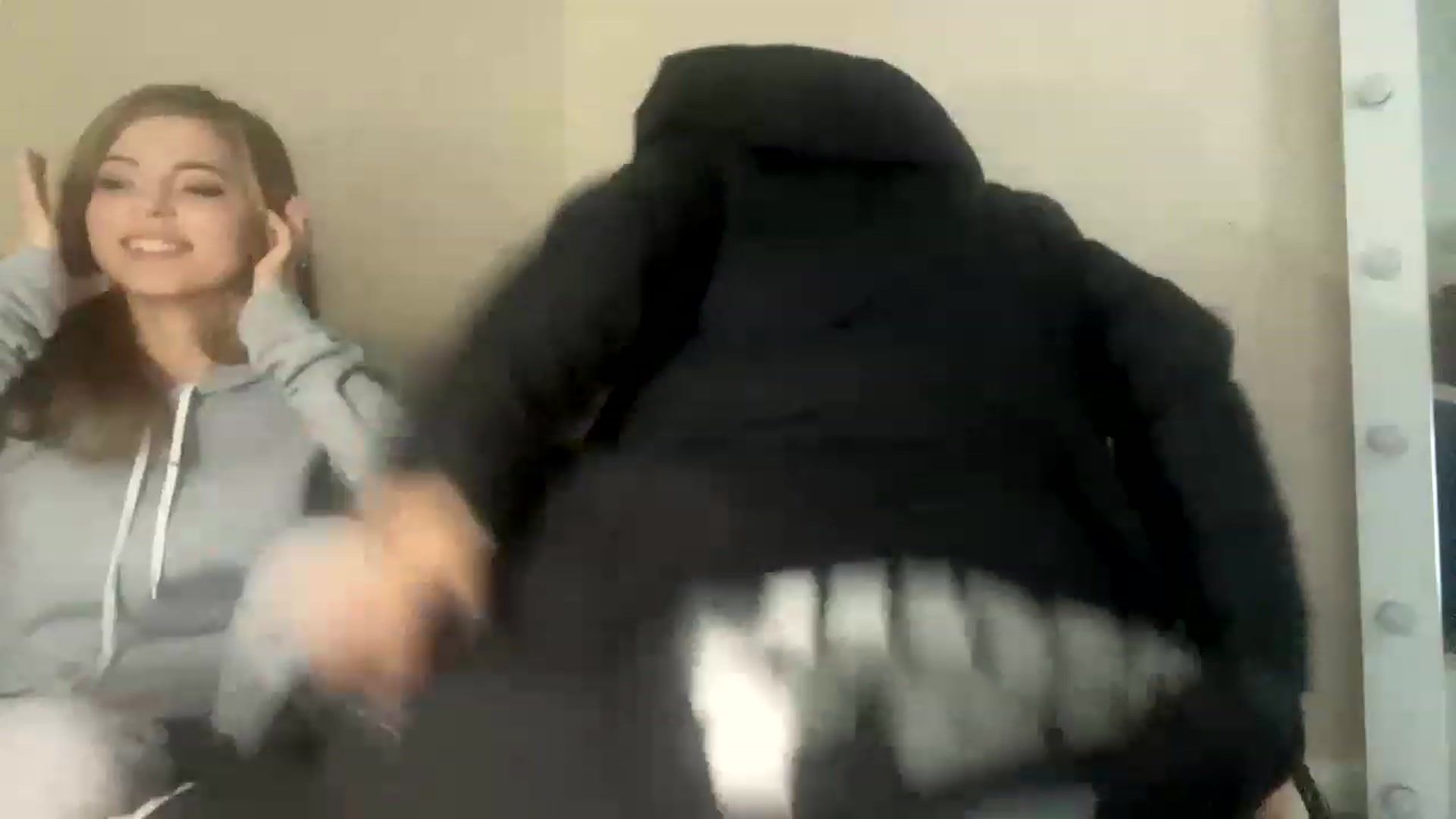 Gallery image thumbnail from MilanaGreen's myfreecams stream on, 11/29/2022, 12:01 image 8 of 20