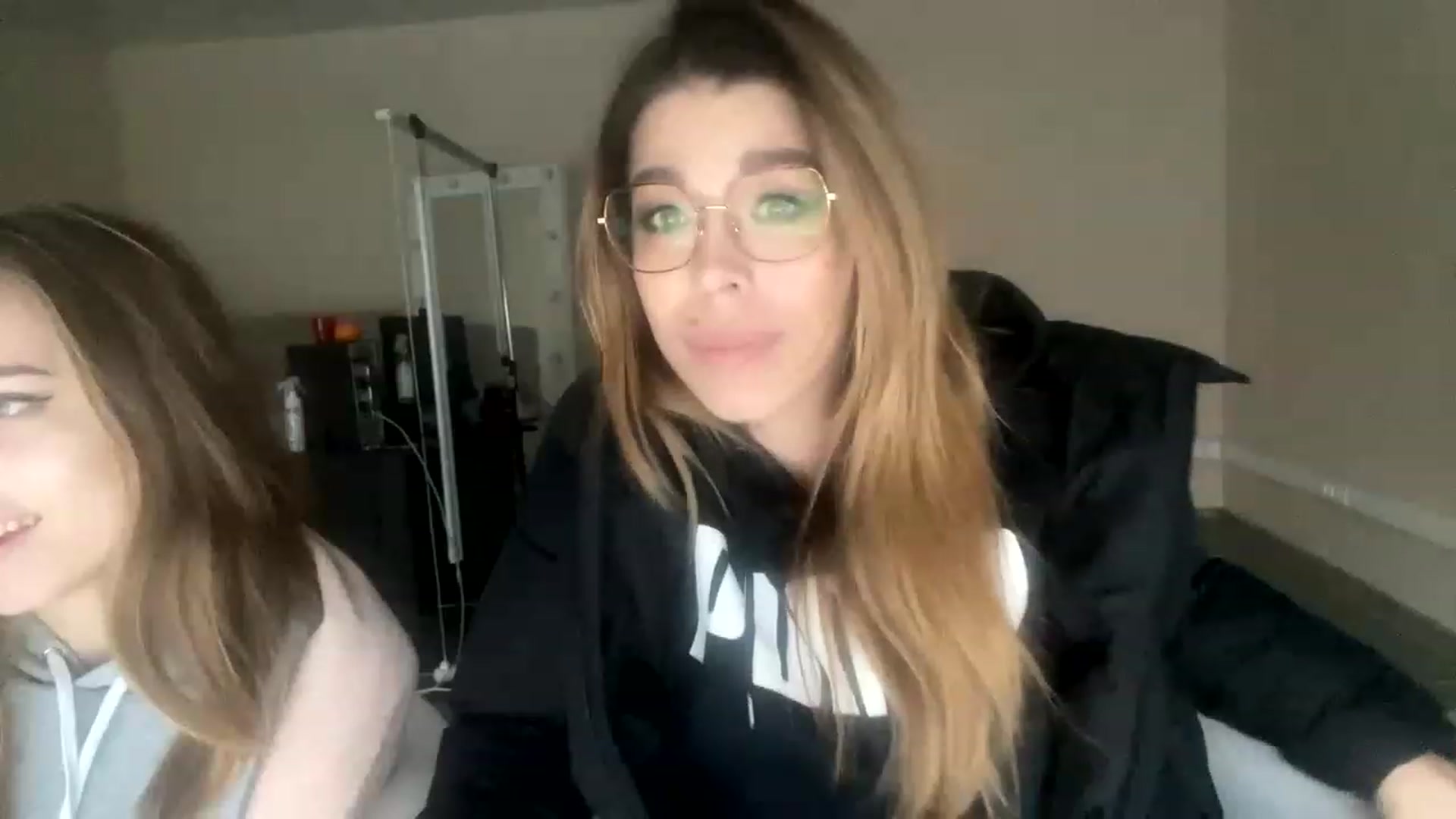 Gallery image thumbnail from MilanaGreen's myfreecams stream on, 11/29/2022, 12:58 image 16 of 20