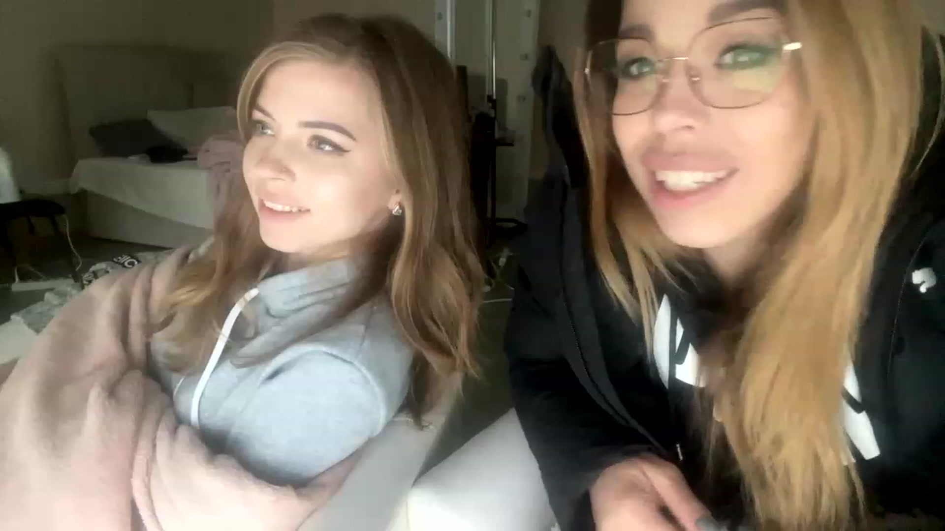 Gallery image thumbnail from MilanaGreen's myfreecams stream on, 11/29/2022, 12:58 image 17 of 20