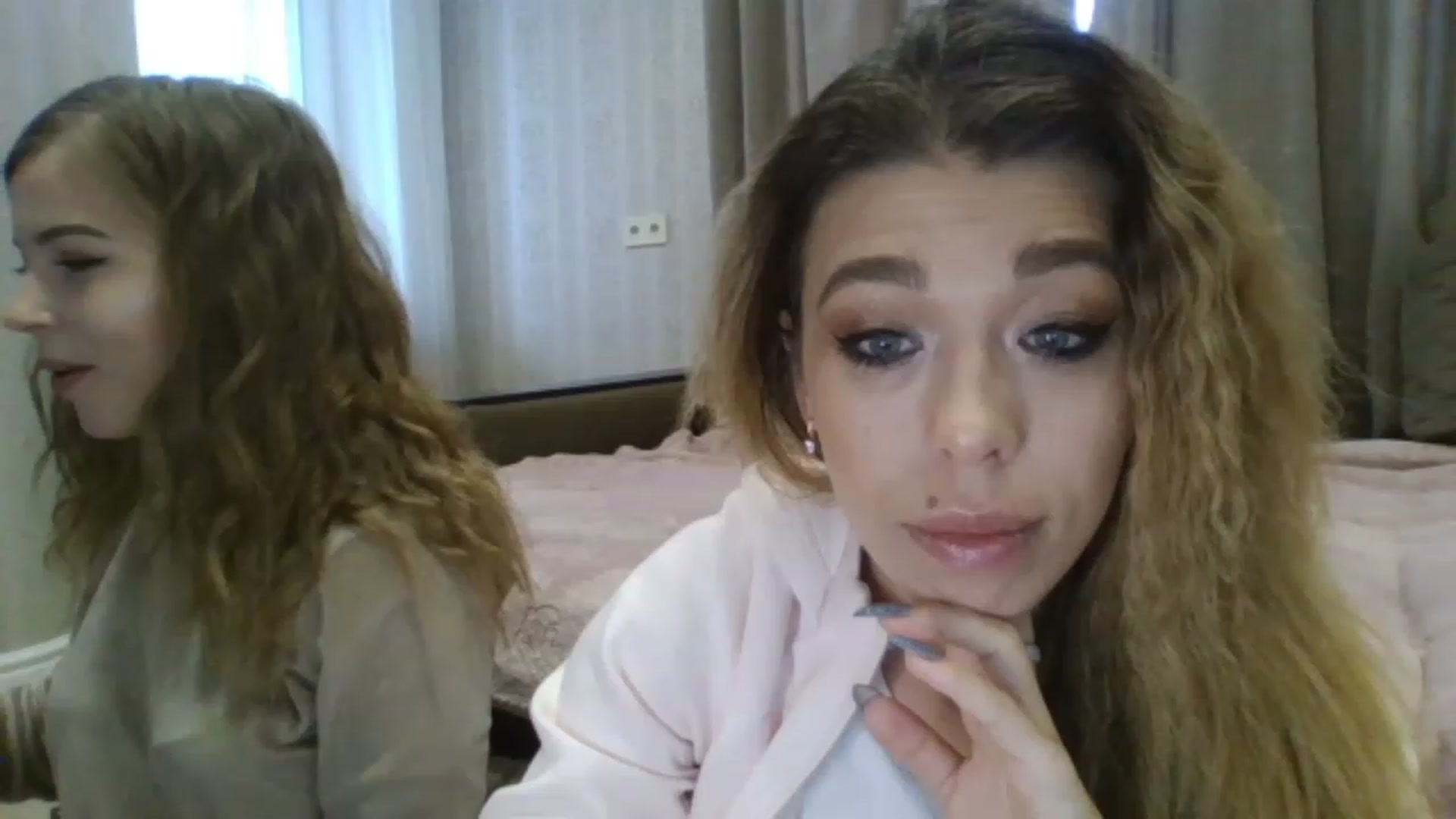 Gallery image thumbnail from MilanaGreen's myfreecams stream on, 12/03/2022, 13:55 image 1 of 20