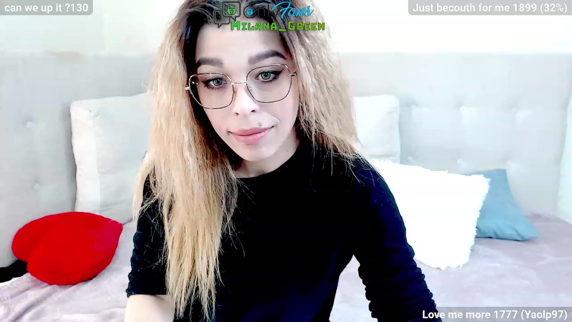 Gallery image thumbnail from MilanaGreen's myfreecams stream on, 12/10/2022, 14:01 image 15 of 20