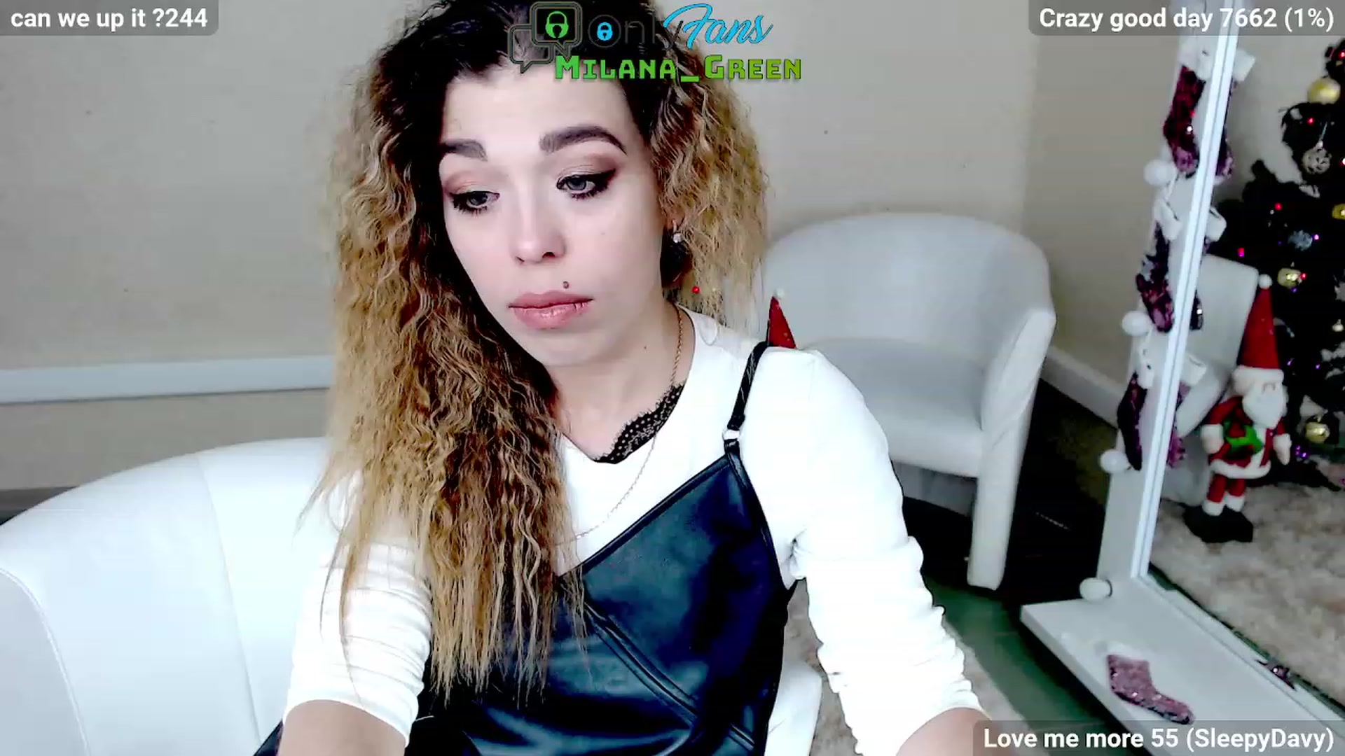 Gallery image thumbnail from MilanaGreen's myfreecams stream on, 12/19/2022, 12:19 image 10 of 20