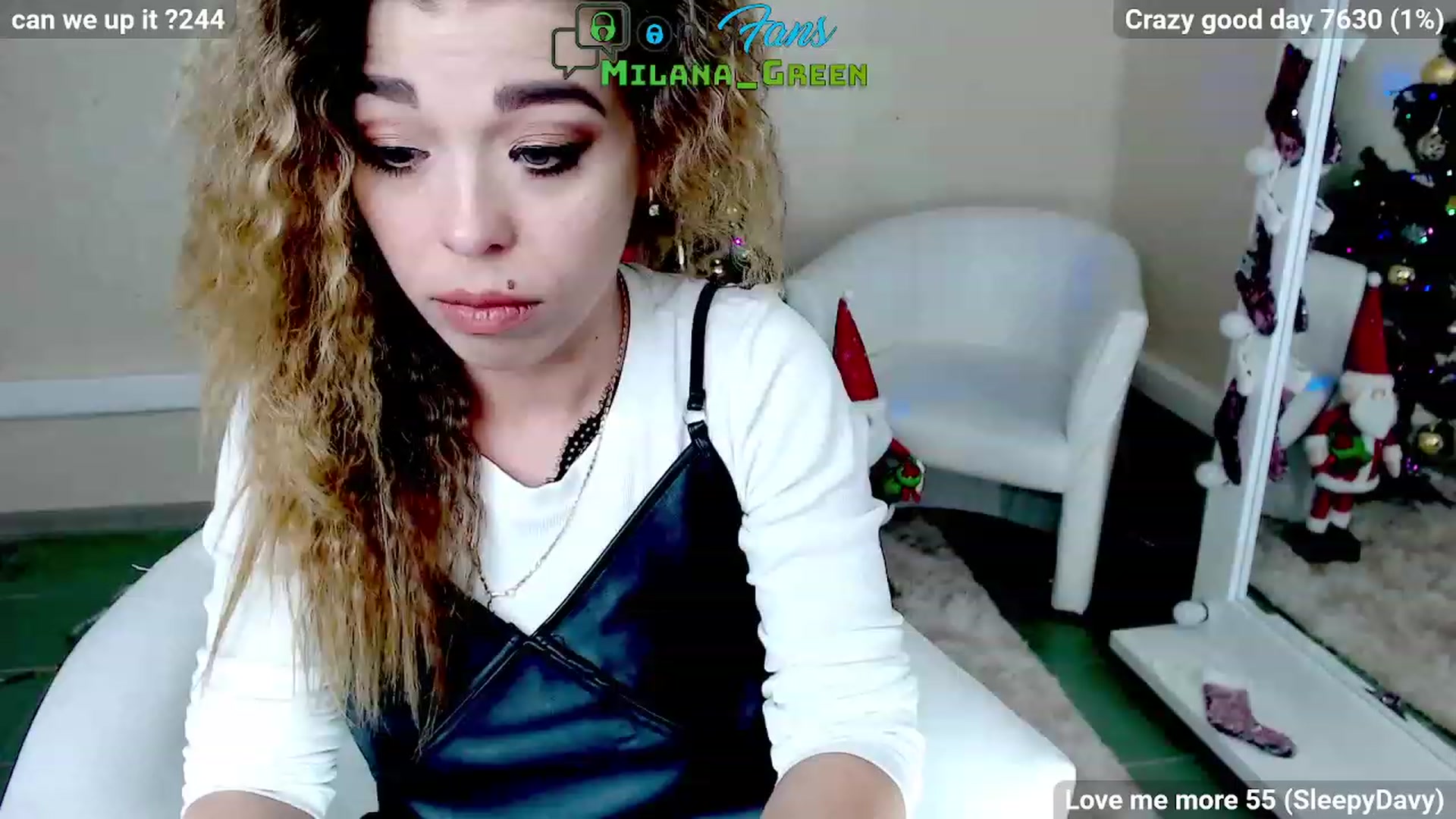 Gallery image thumbnail from MilanaGreen's myfreecams stream on, 12/19/2022, 12:19 image 13 of 20