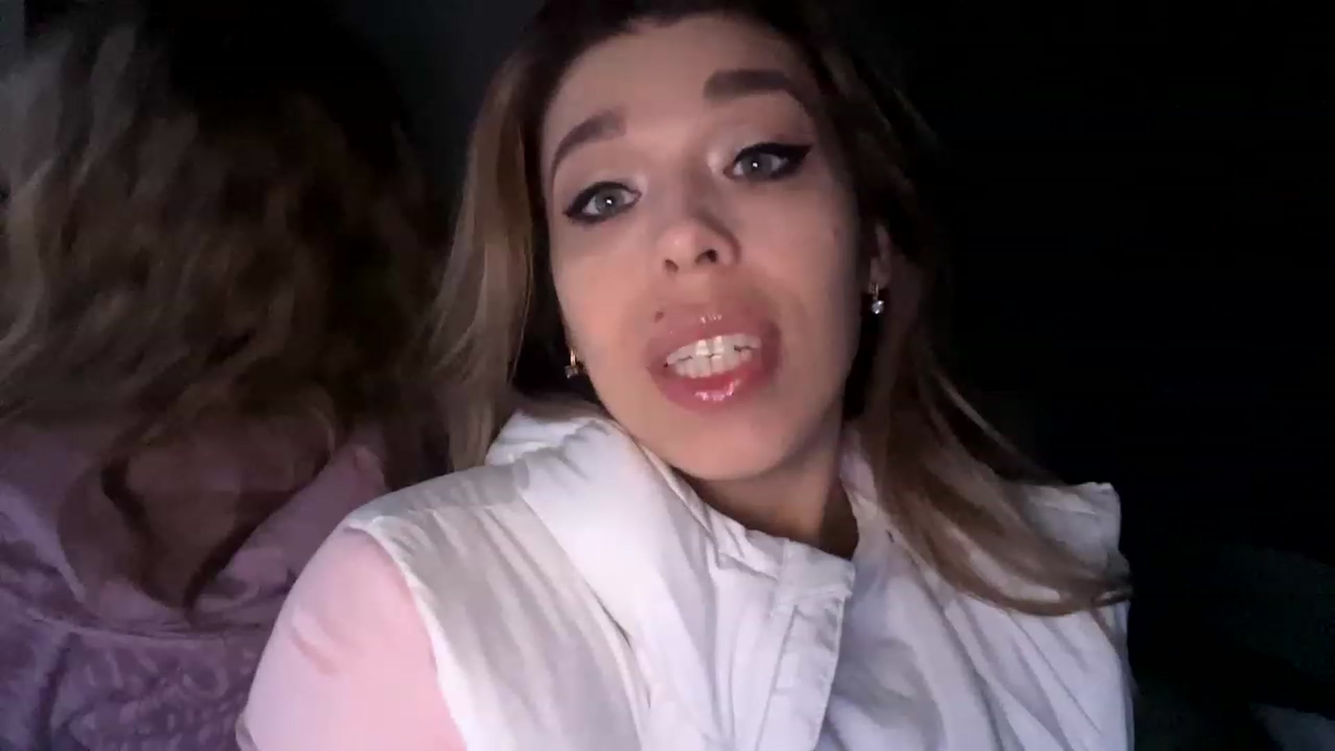 Gallery image thumbnail from MilanaGreen's myfreecams stream on, 12/28/2022, 14:24 image 6 of 20