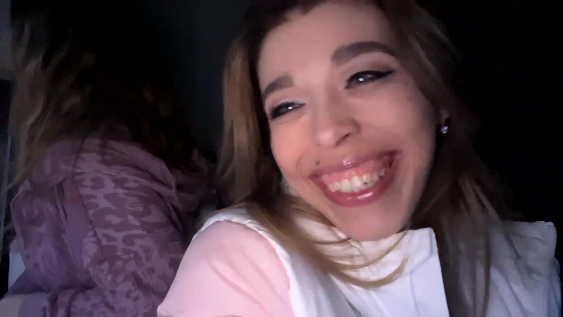 Gallery image thumbnail from MilanaGreen's myfreecams stream on, 12/28/2022, 14:24 image 7 of 20