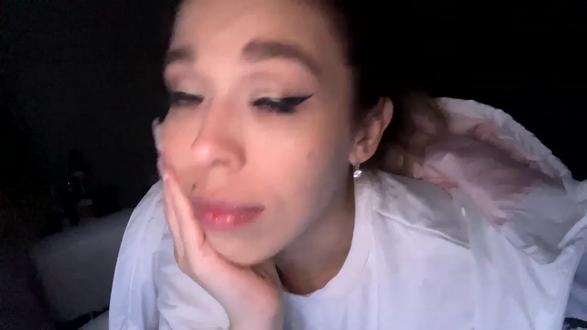 Gallery image thumbnail from MilanaGreen's myfreecams stream on, 12/28/2022, 15:21 image 5 of 20