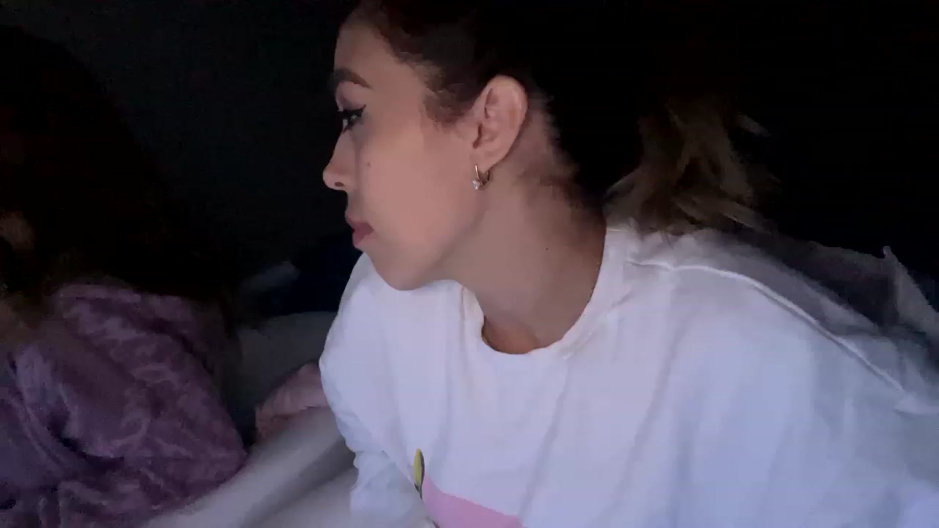 Gallery image thumbnail from MilanaGreen's myfreecams stream on, 12/28/2022, 15:21 image 13 of 20