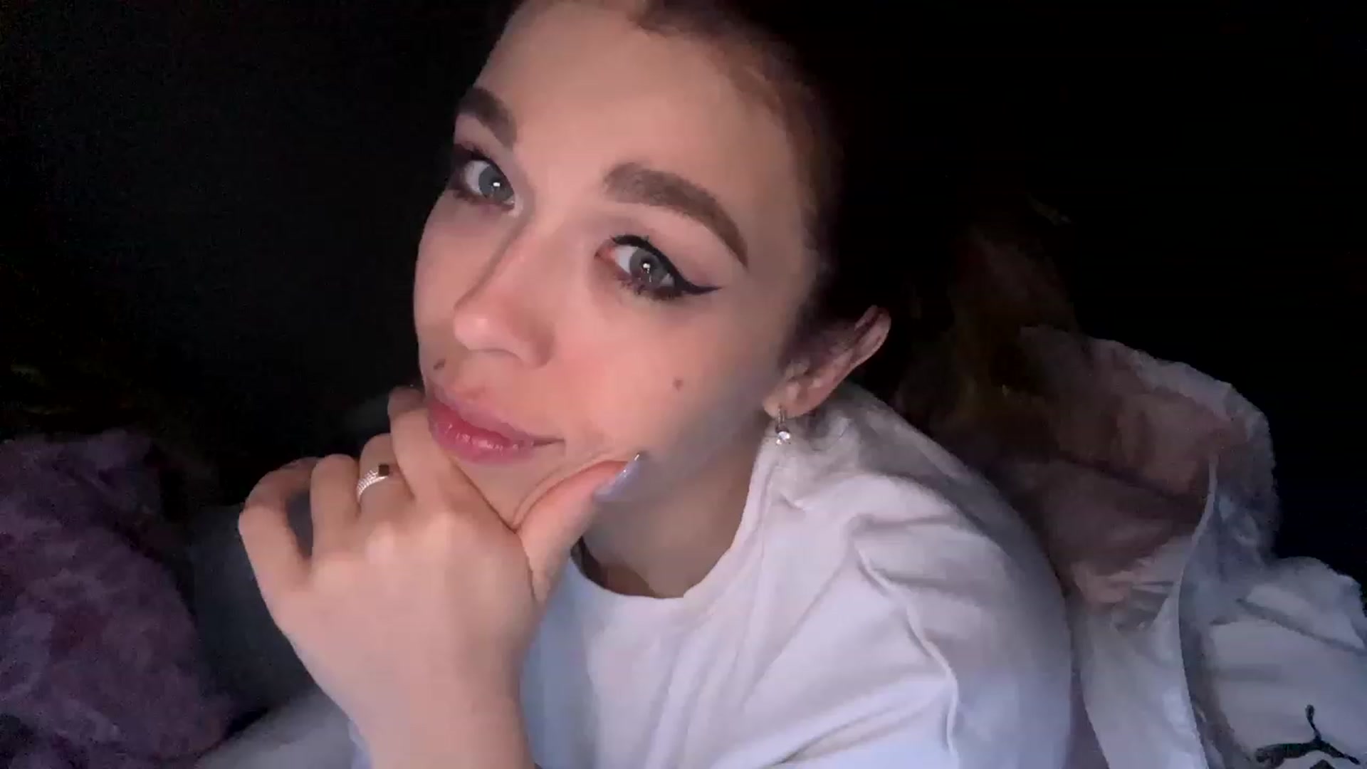 Gallery image thumbnail from MilanaGreen's myfreecams stream on, 12/28/2022, 15:21 image 9 of 20