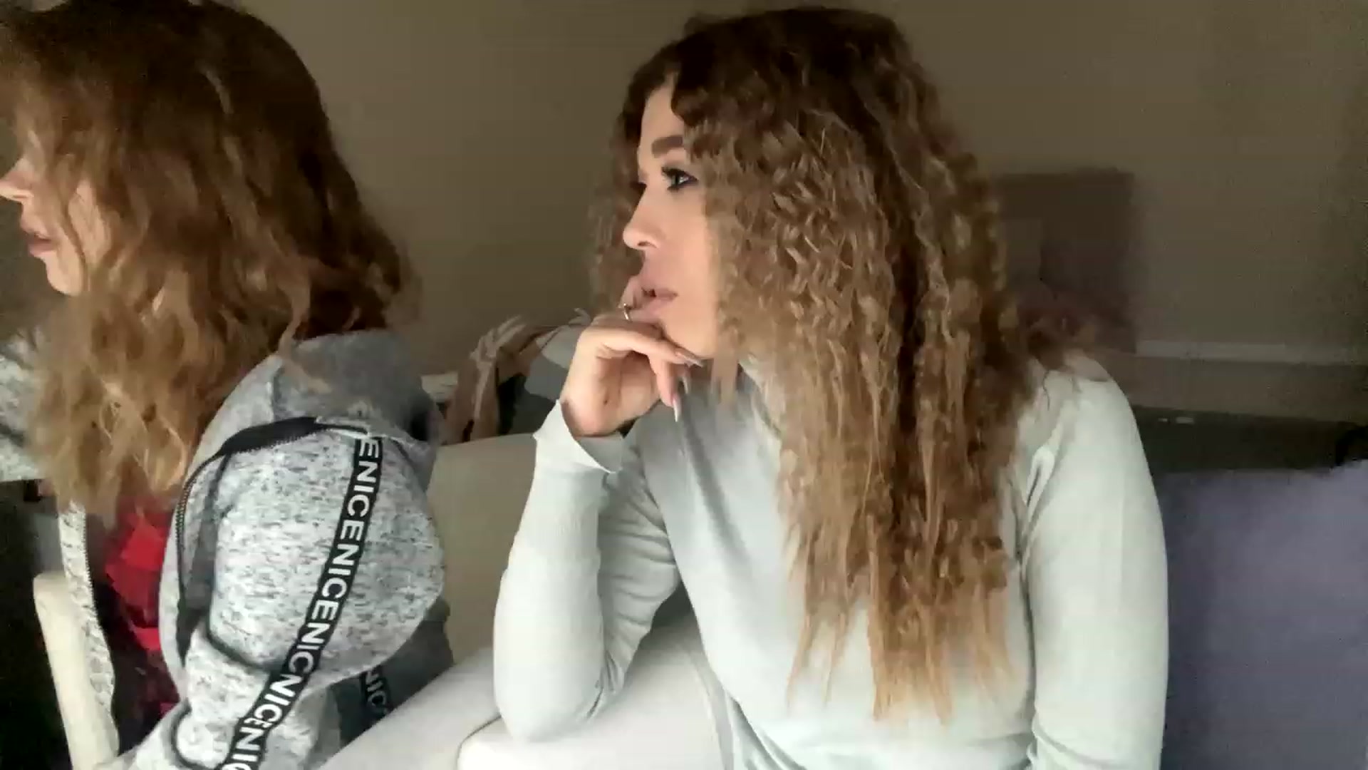 Gallery image thumbnail from MilanaGreen's myfreecams stream on, 12/29/2022, 12:52 image 10 of 20