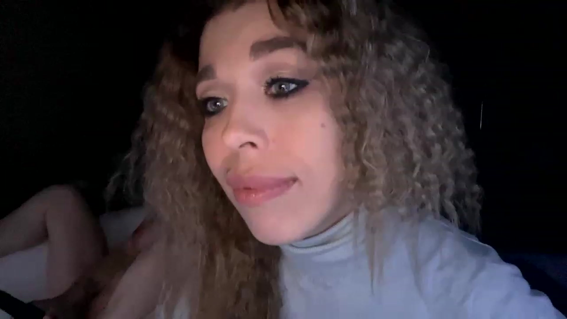 Gallery image thumbnail from MilanaGreen's myfreecams stream on, 12/29/2022, 14:36 image 18 of 20