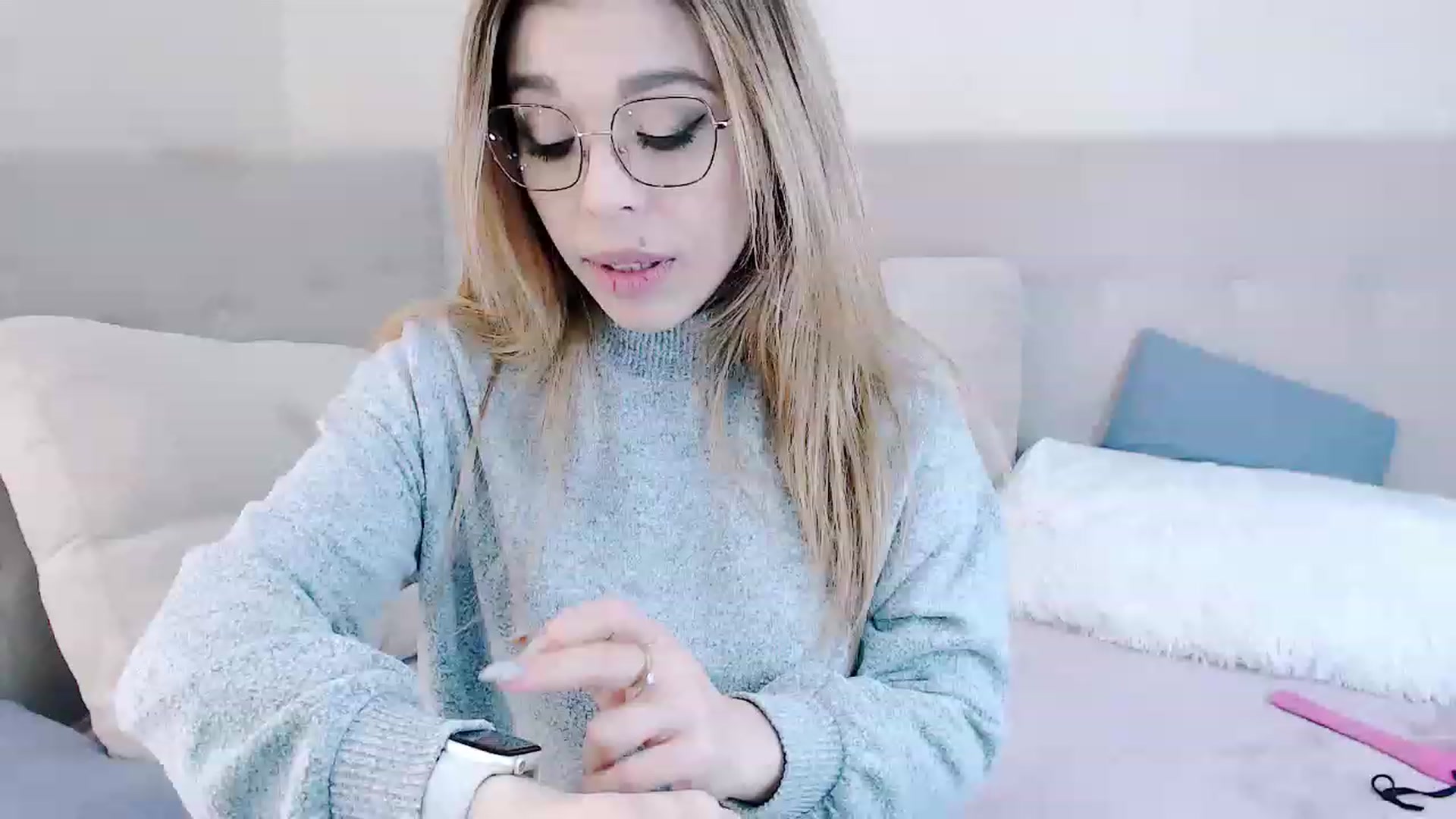Gallery image thumbnail from MilanaGreen's myfreecams stream on, 02/06/2023, 14:33 image 4 of 20