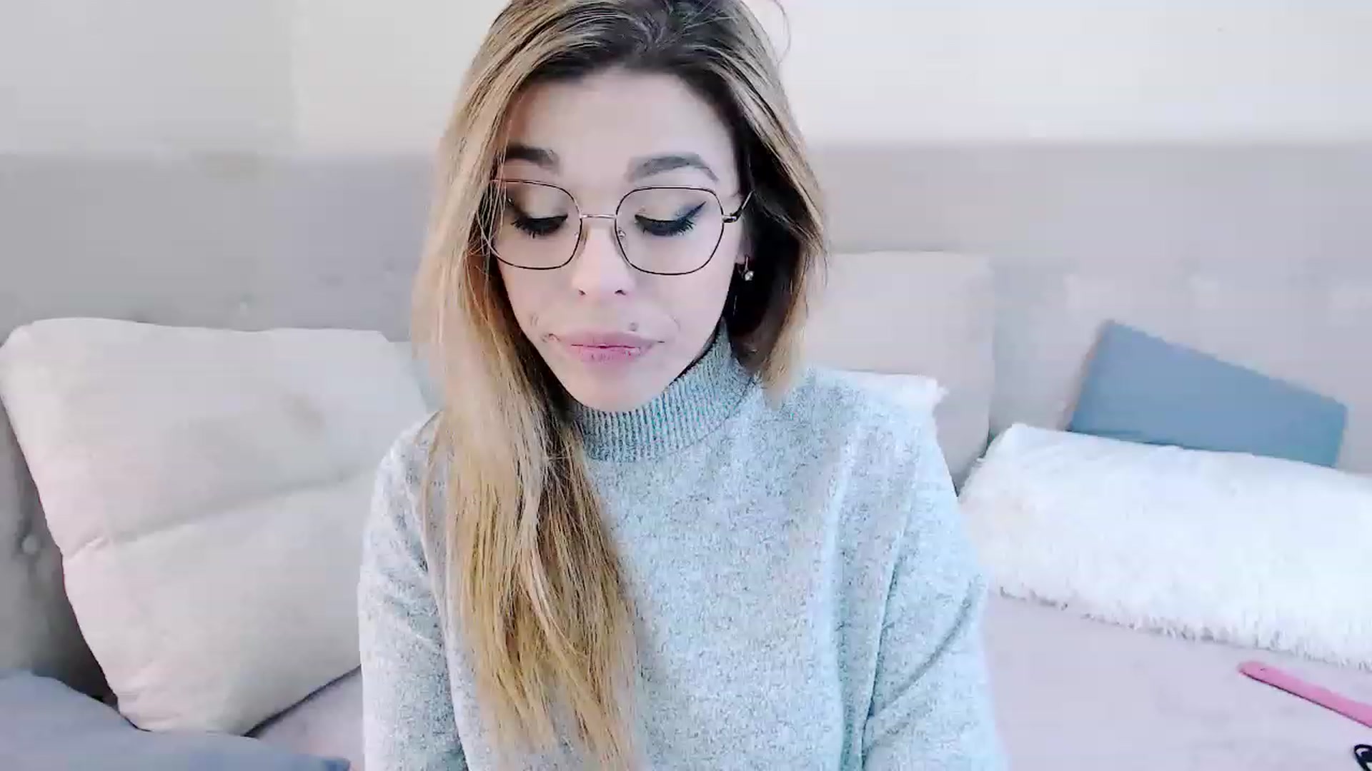 Gallery image thumbnail from MilanaGreen's myfreecams stream on, 02/06/2023, 14:33 image 20 of 20