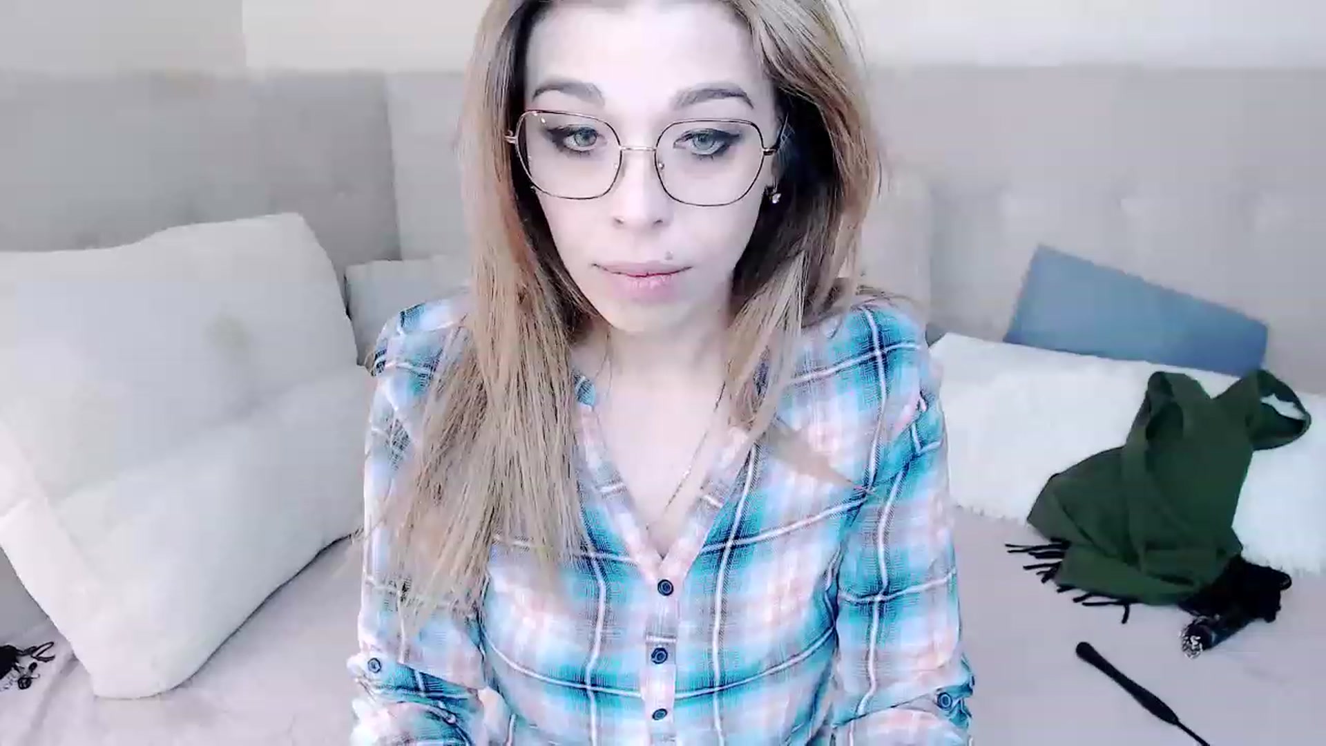Gallery image thumbnail from MilanaGreen's myfreecams stream on, 02/11/2023, 15:04 image 18 of 20