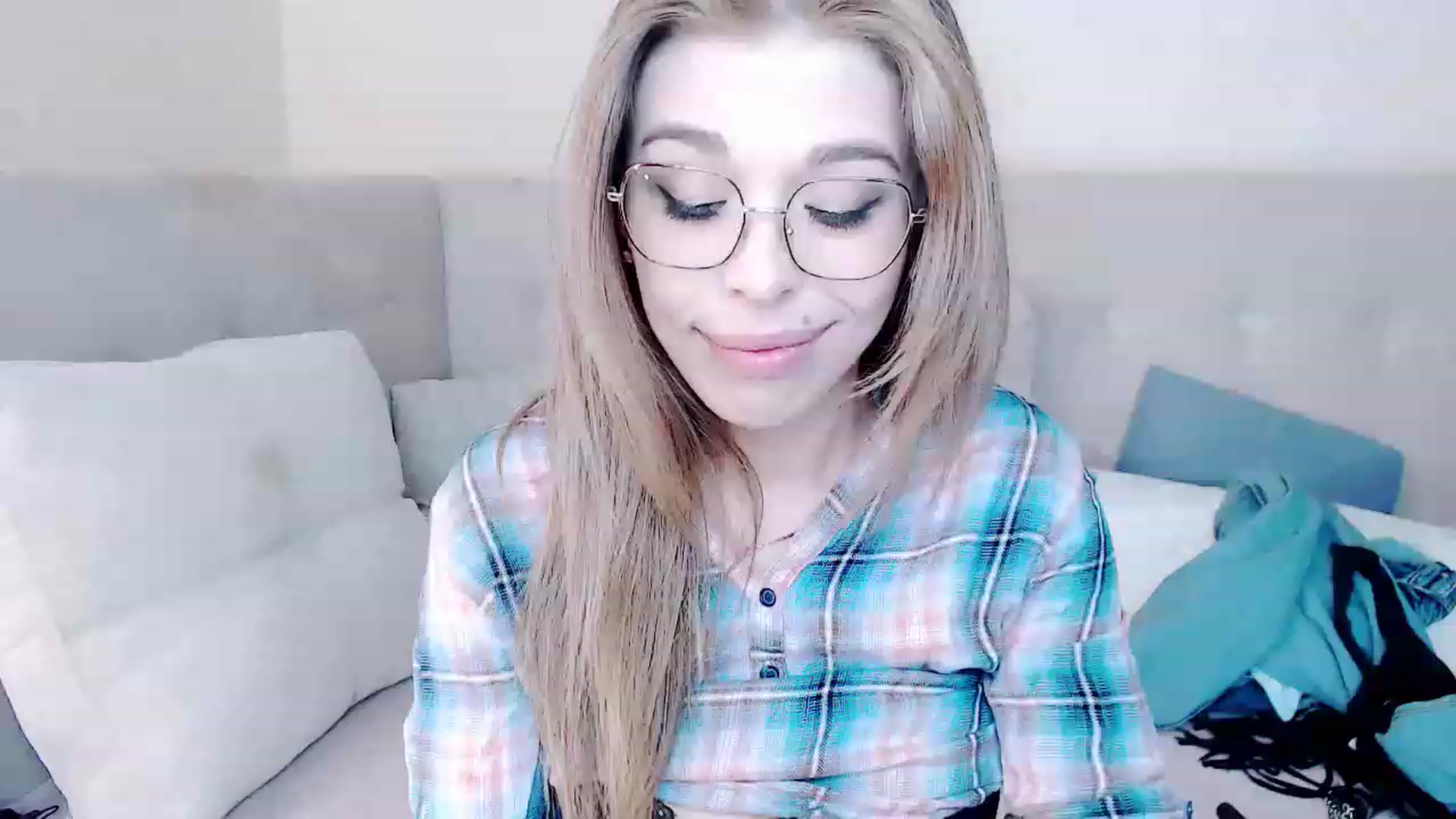 Gallery image thumbnail from MilanaGreen's myfreecams stream on, 02/11/2023, 15:40 image 14 of 20