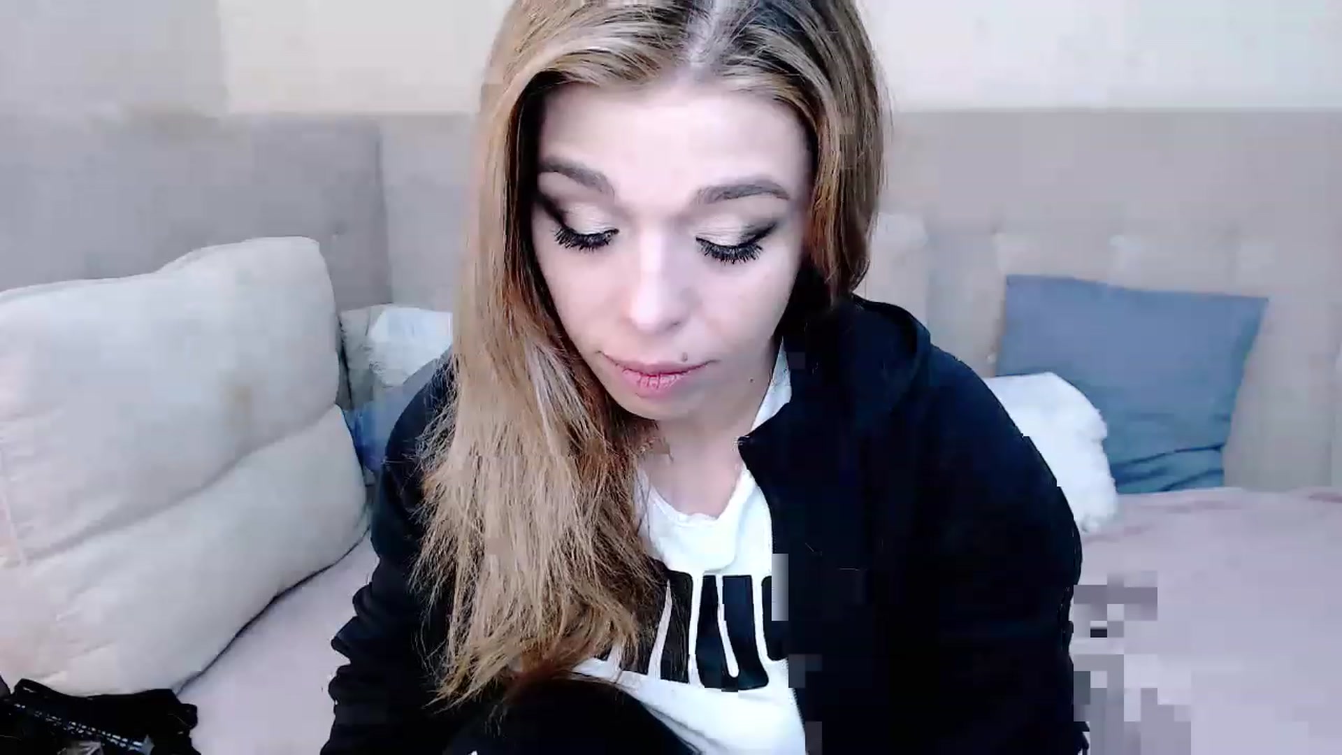 Gallery image thumbnail from MilanaGreen's myfreecams stream on, 02/23/2023, 13:13 image 3 of 20