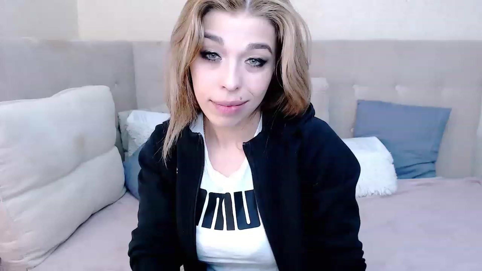Gallery image thumbnail from MilanaGreen's myfreecams stream on, 02/23/2023, 13:52 image 11 of 20