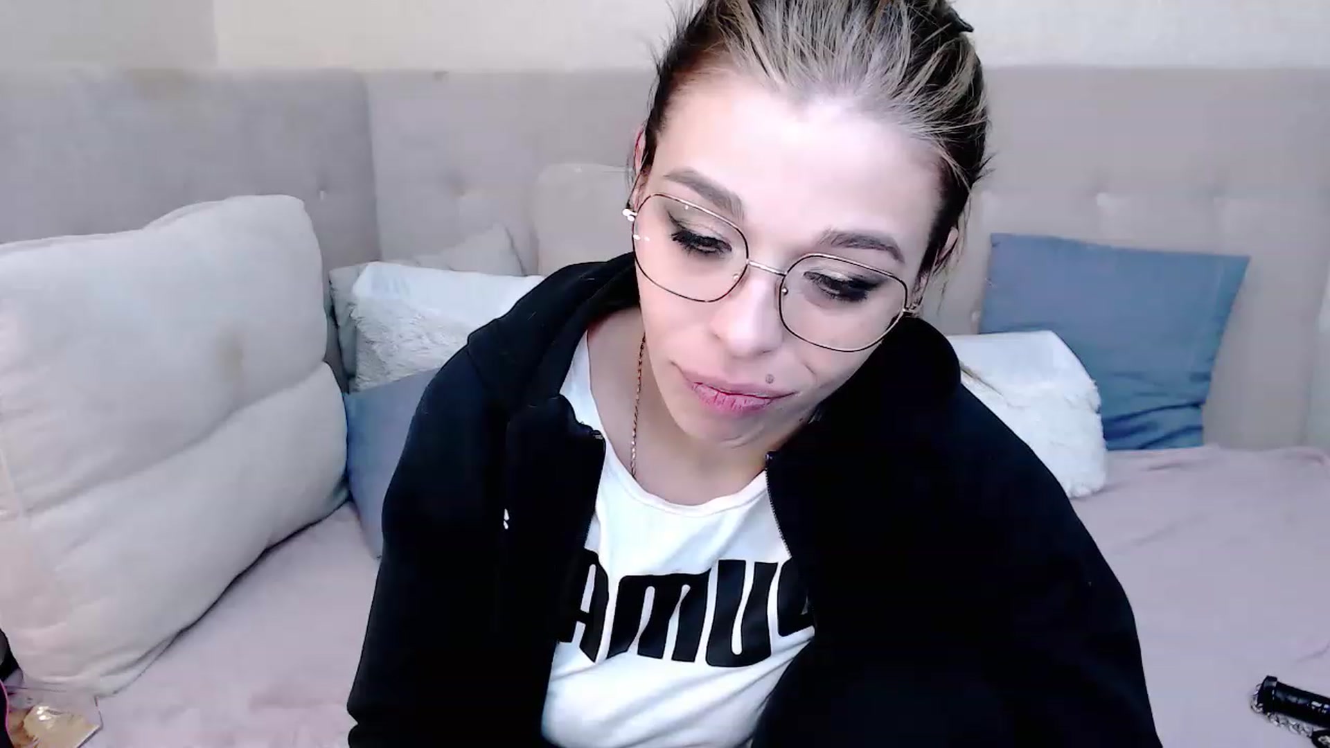 Gallery image thumbnail from MilanaGreen's myfreecams stream on, 02/23/2023, 14:41 image 13 of 20