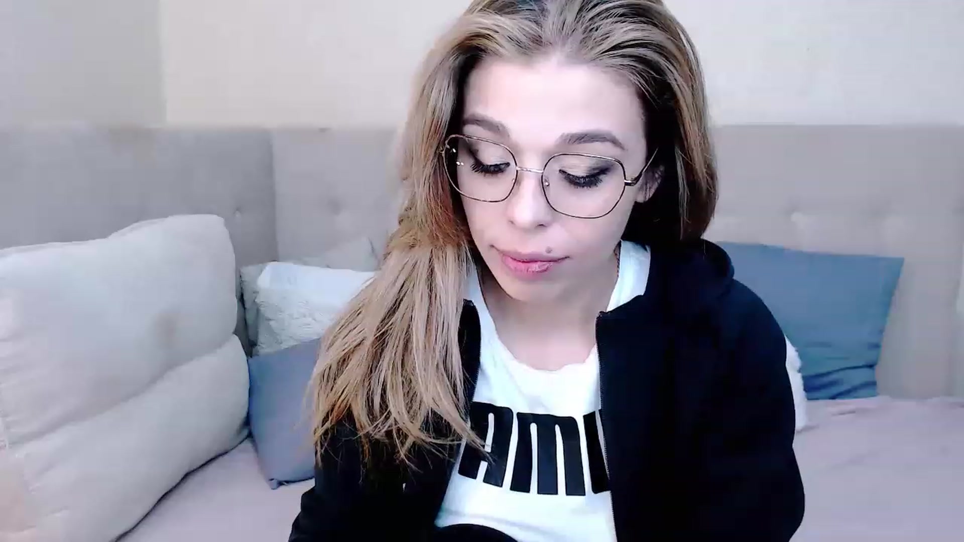Gallery image thumbnail from MilanaGreen's myfreecams stream on, 02/23/2023, 14:41 image 20 of 20
