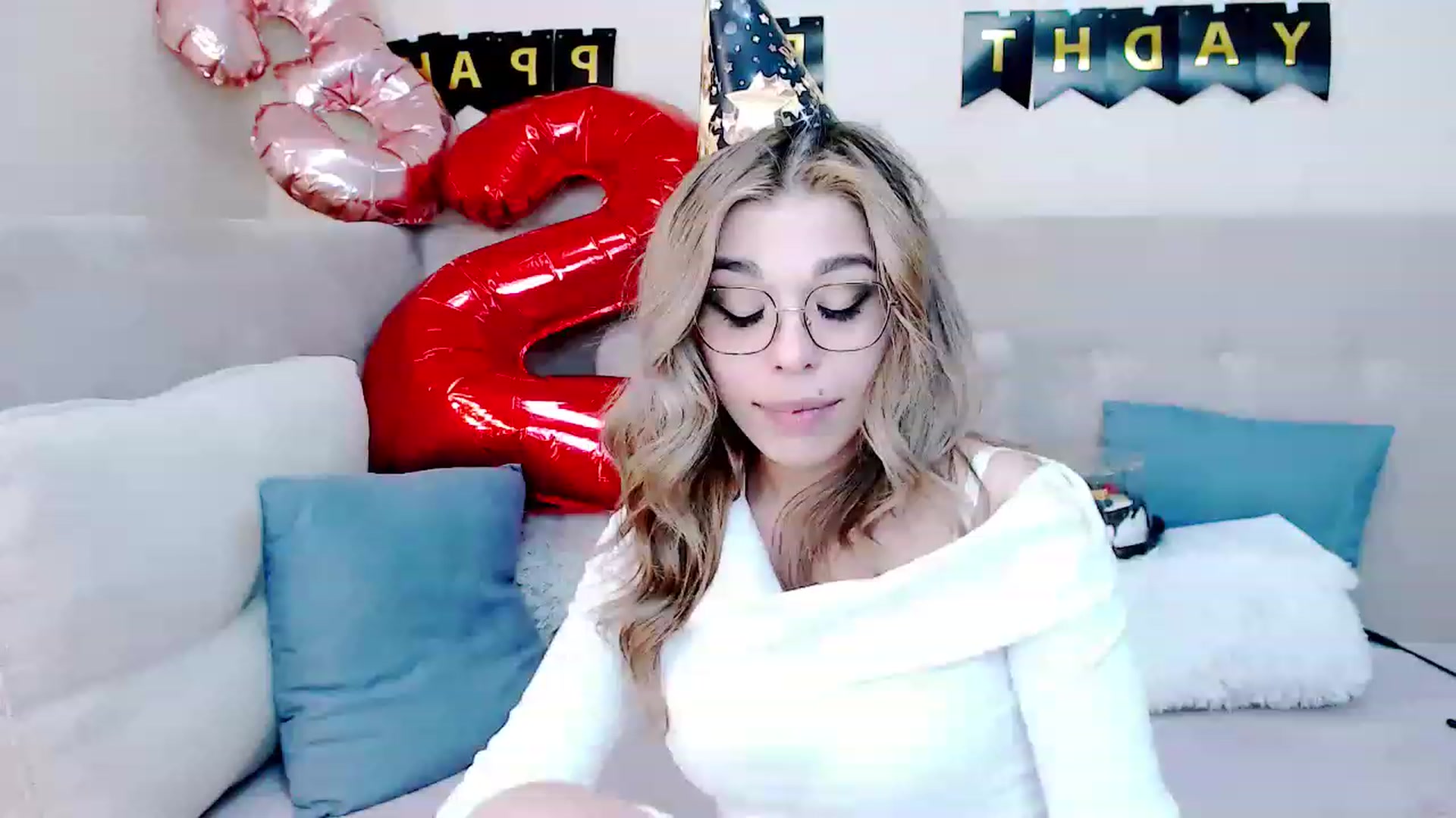 Gallery image thumbnail from MilanaGreen's myfreecams stream on, 02/26/2023, 13:42 image 6 of 20
