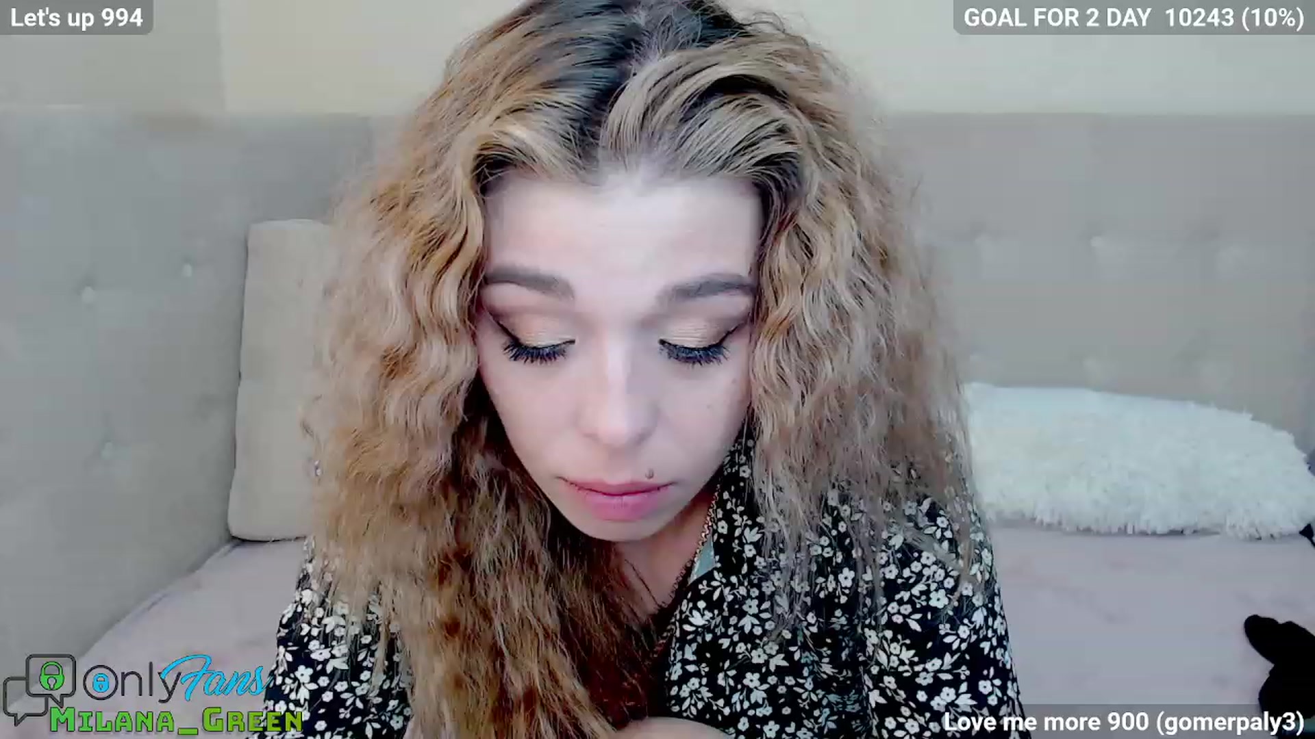 Gallery image thumbnail from MilanaGreen's myfreecams stream on, 03/14/2023, 14:00 image 14 of 20