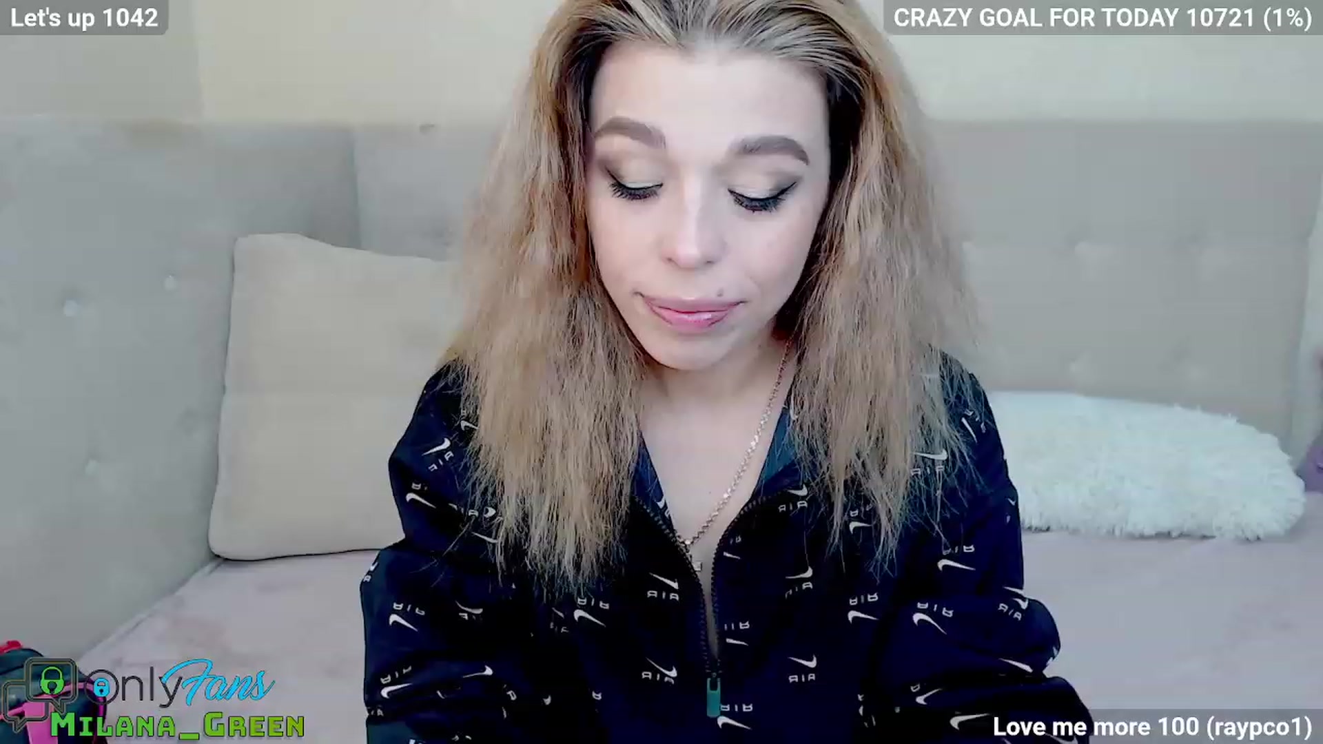 Gallery image thumbnail from MilanaGreen's myfreecams stream on, 03/15/2023, 12:35 image 16 of 20