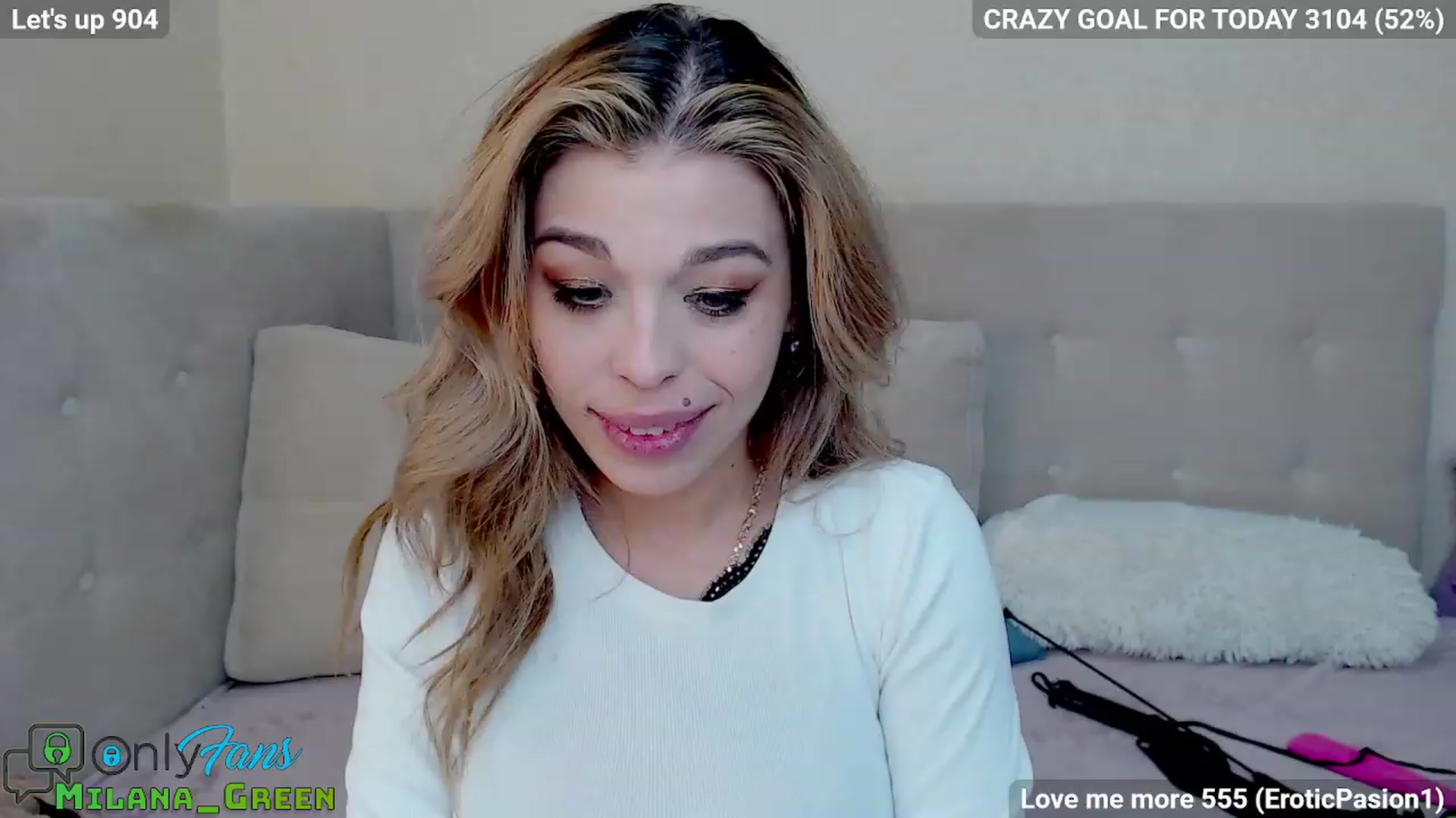 Gallery image thumbnail from MilanaGreen's myfreecams stream on, 03/16/2023, 14:54 image 14 of 20