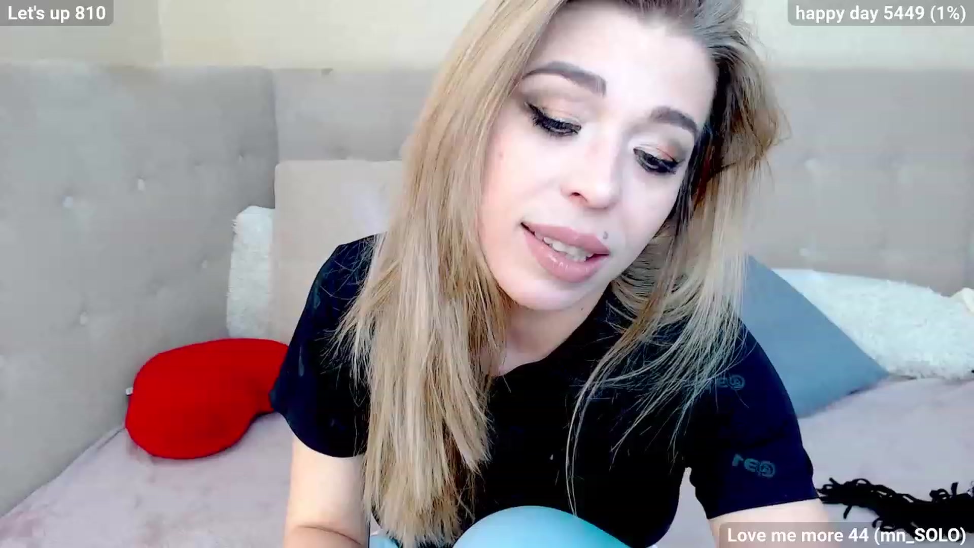 Gallery image thumbnail from MilanaGreen's myfreecams stream on, 03/19/2023, 11:36 image 10 of 20