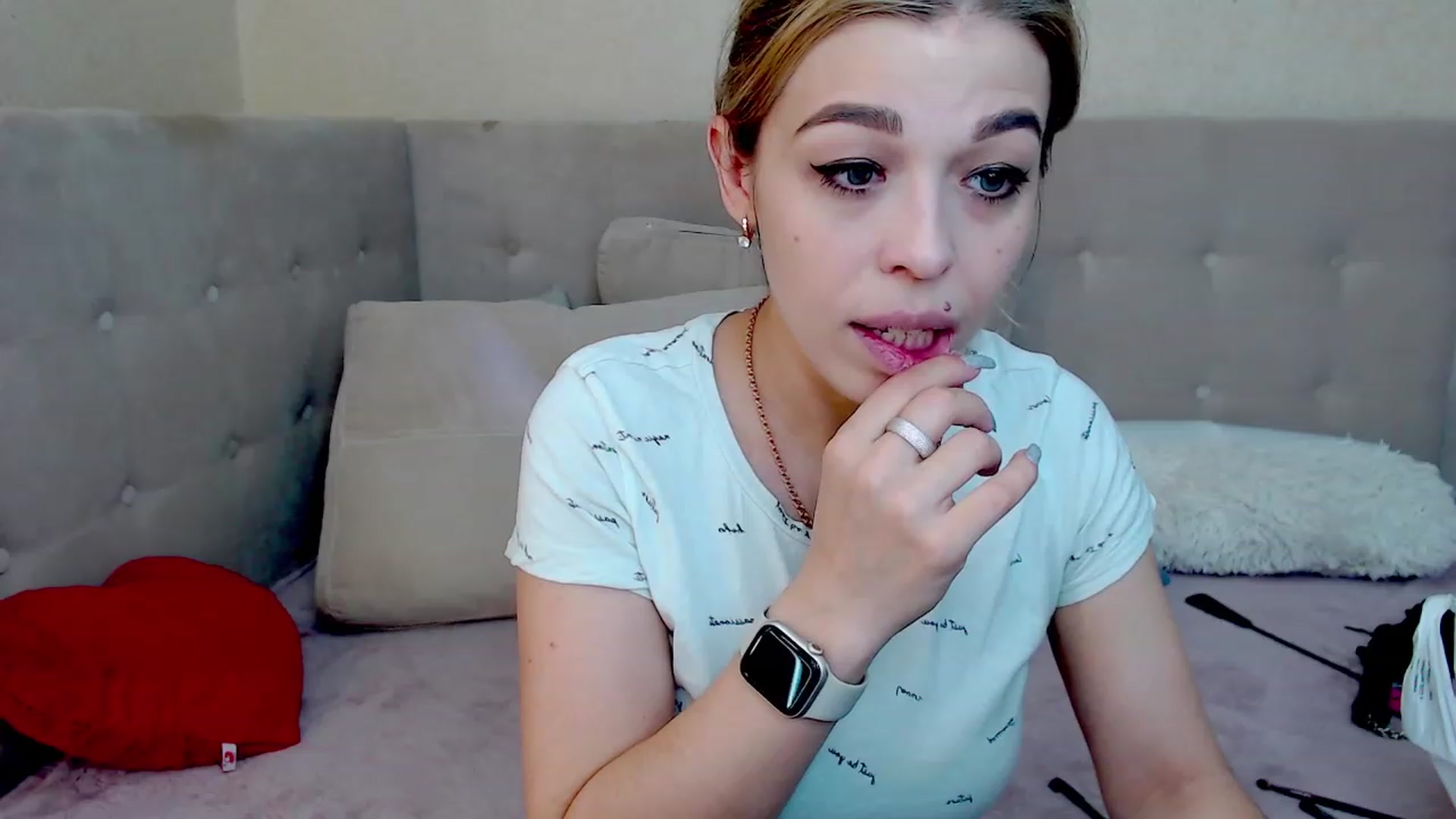 Gallery image thumbnail from MilanaGreen's myfreecams stream on, 03/24/2023, 11:22 image 6 of 20