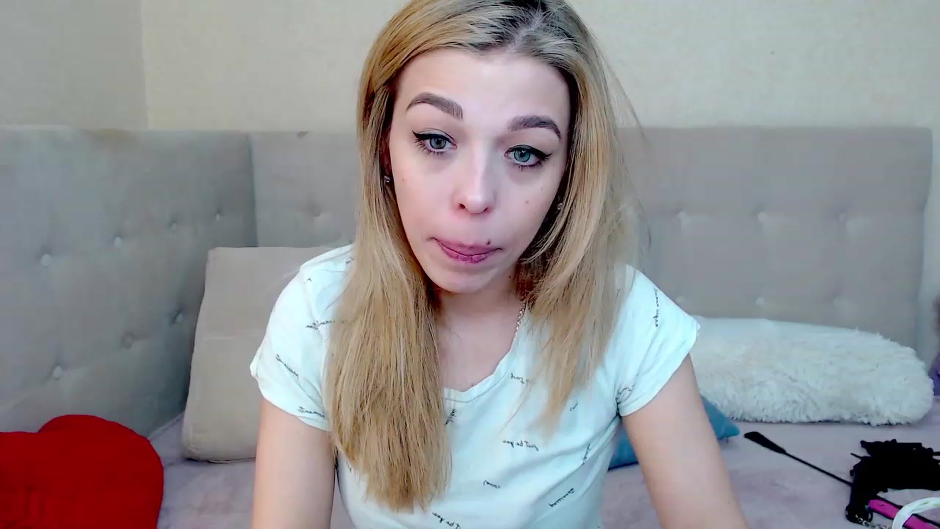 Gallery image thumbnail from MilanaGreen's myfreecams stream on, 03/24/2023, 12:15 image 16 of 20