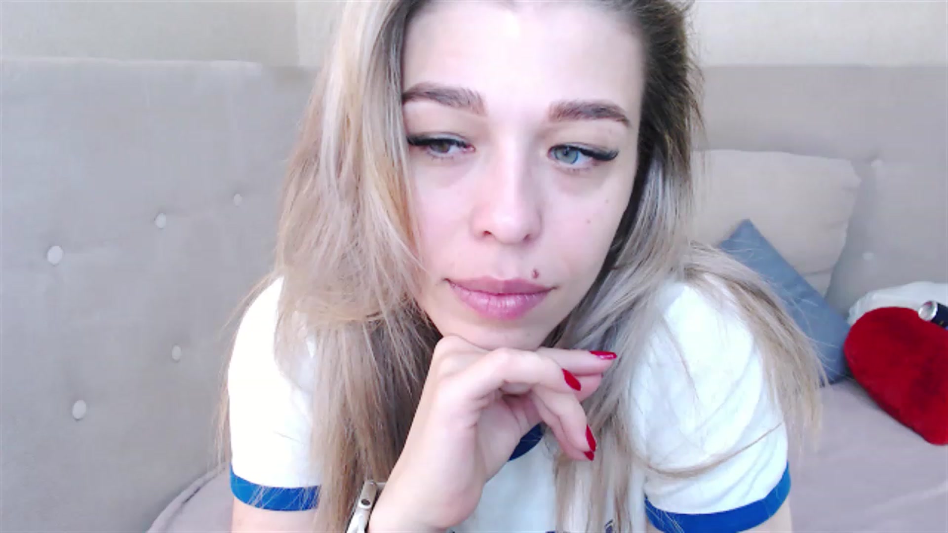 Gallery image thumbnail from MilanaGreen's myfreecams stream on, 05/03/2023, 09:58 image 11 of 20