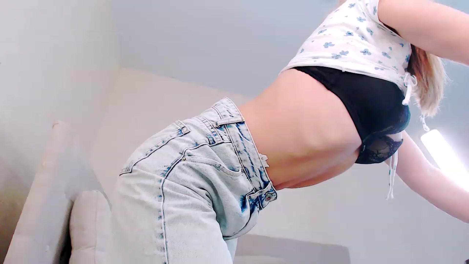 Gallery image thumbnail from MilanaGreen's myfreecams stream on, 08/18/2023, 12:18 image 15 of 20