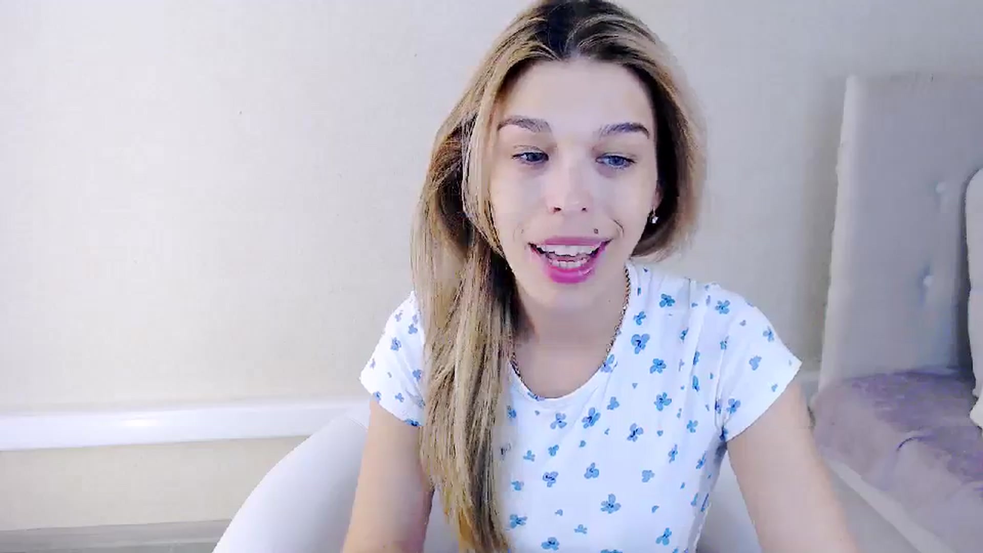 Gallery image thumbnail from MilanaGreen's myfreecams stream on, 08/18/2023, 13:09 image 10 of 20