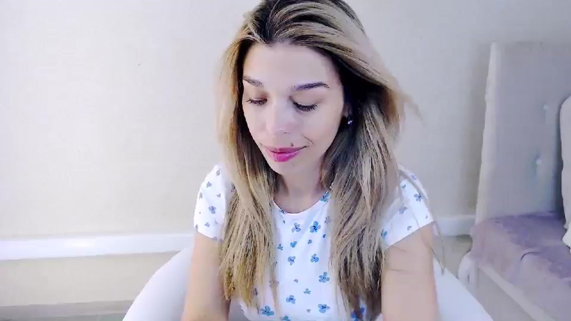 Gallery image thumbnail from MilanaGreen's myfreecams stream on, 08/18/2023, 13:09 image 7 of 20