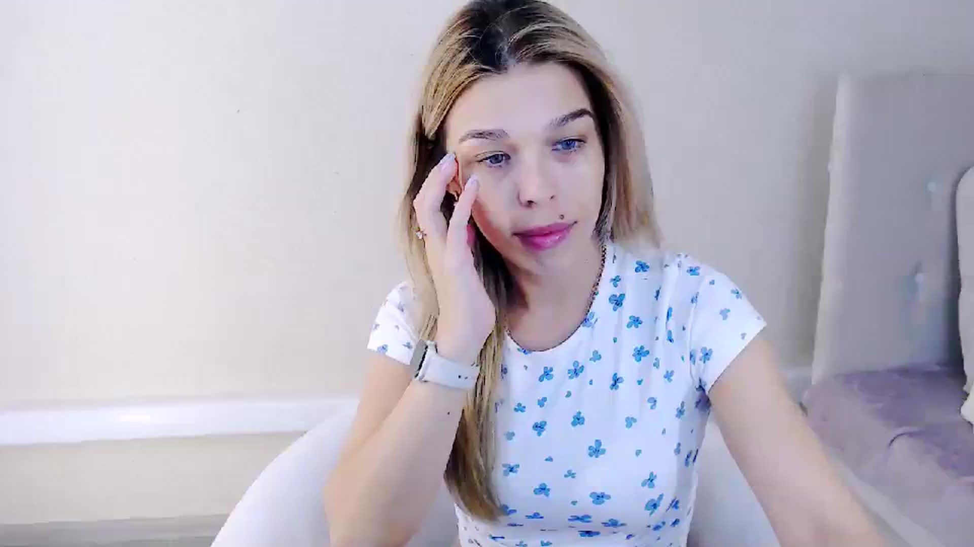 Gallery image thumbnail from MilanaGreen's myfreecams stream on, 08/18/2023, 13:09 image 11 of 20