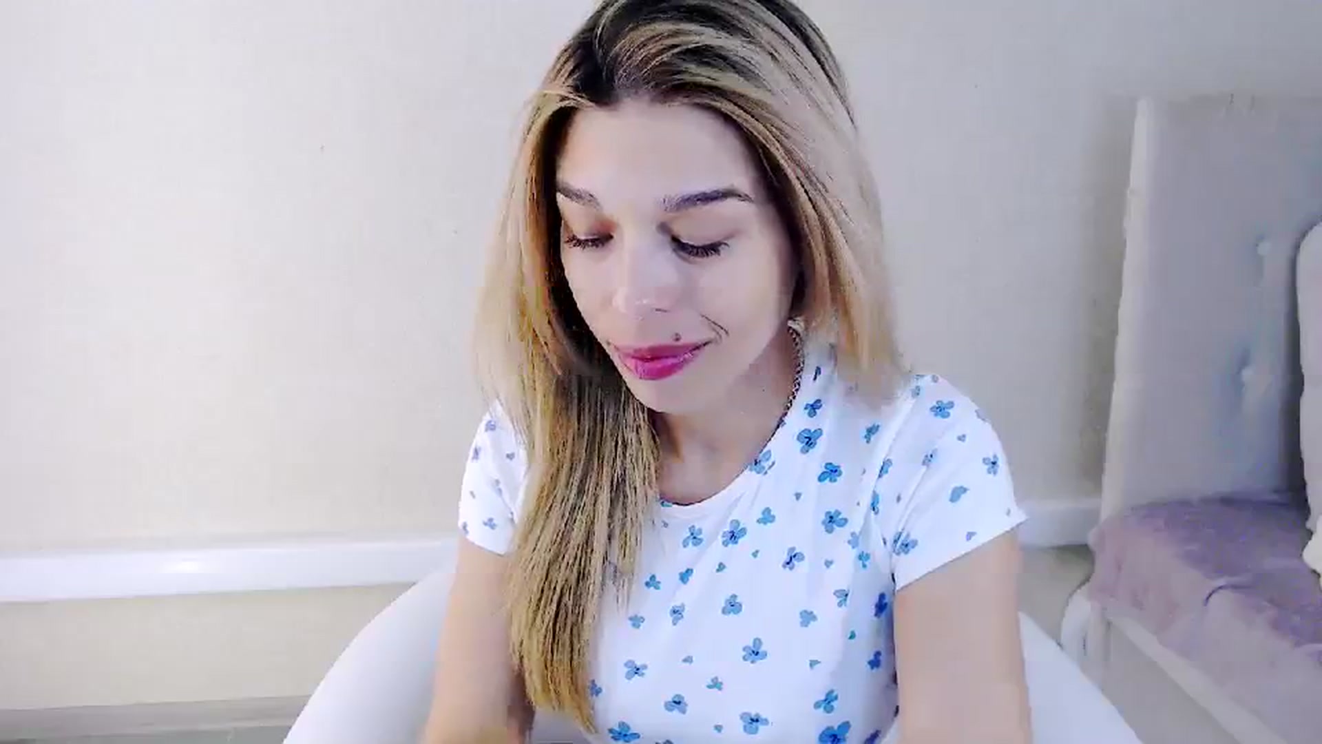 Gallery image thumbnail from MilanaGreen's myfreecams stream on, 08/18/2023, 13:09 image 6 of 20