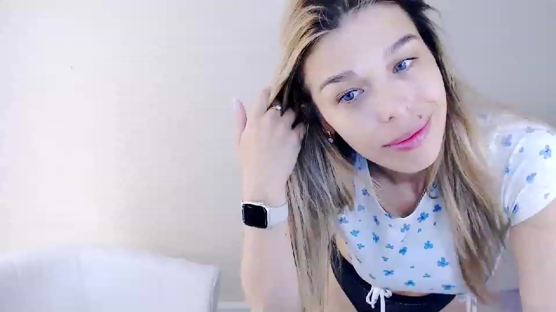 Gallery image thumbnail from MilanaGreen's myfreecams stream on, 08/18/2023, 13:58 image 2 of 20